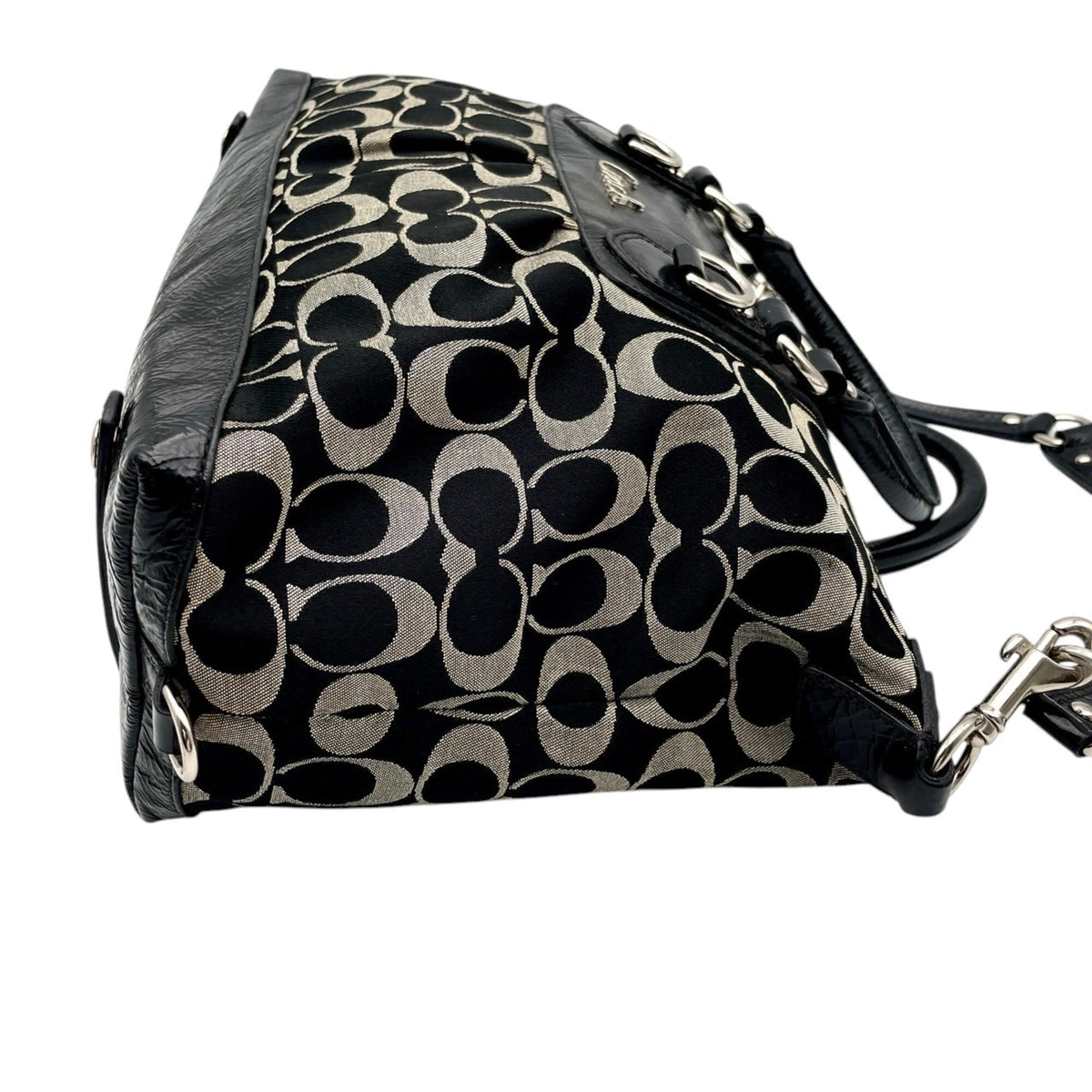 Coach Black Canvas Patent Leather Handbag Shoulder Bag (Pre-Owned)