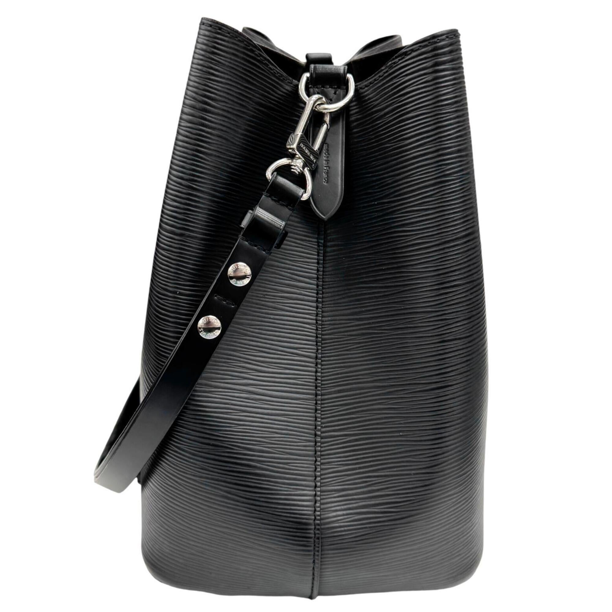 Louis Vuitton Epi Black Noir Epi Leather Shoulder Bag (Pre-Owned)