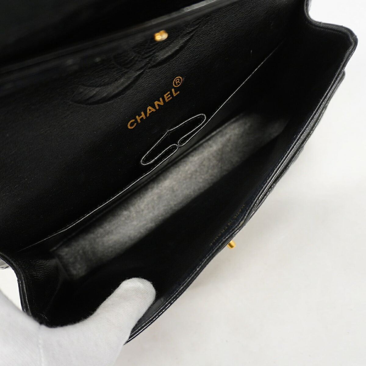Chanel Black Patent Leather Shoulder Bag (Pre-Owned)