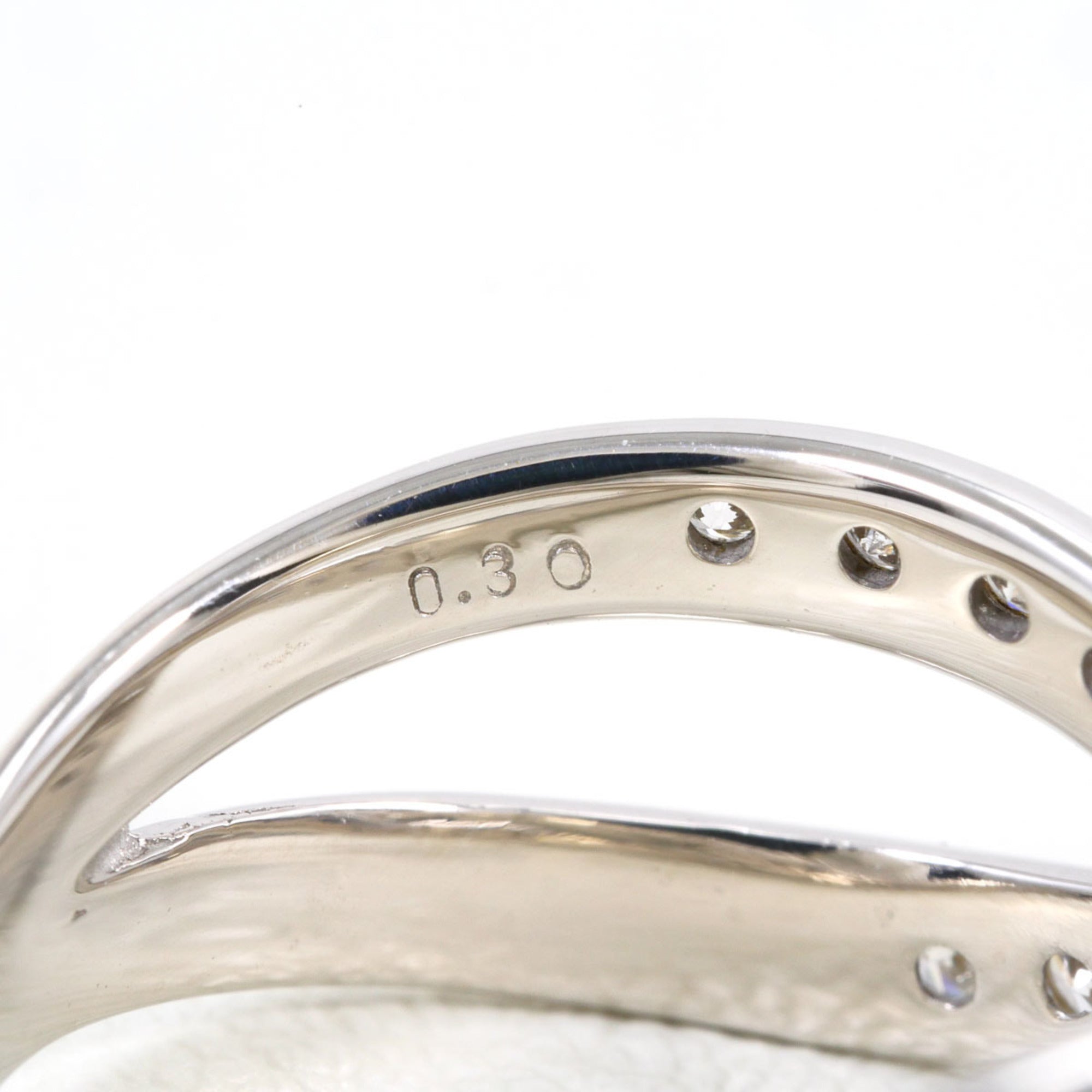 Unbranded White Gold White Gold (18K) Band Ring (Pre-Owned)