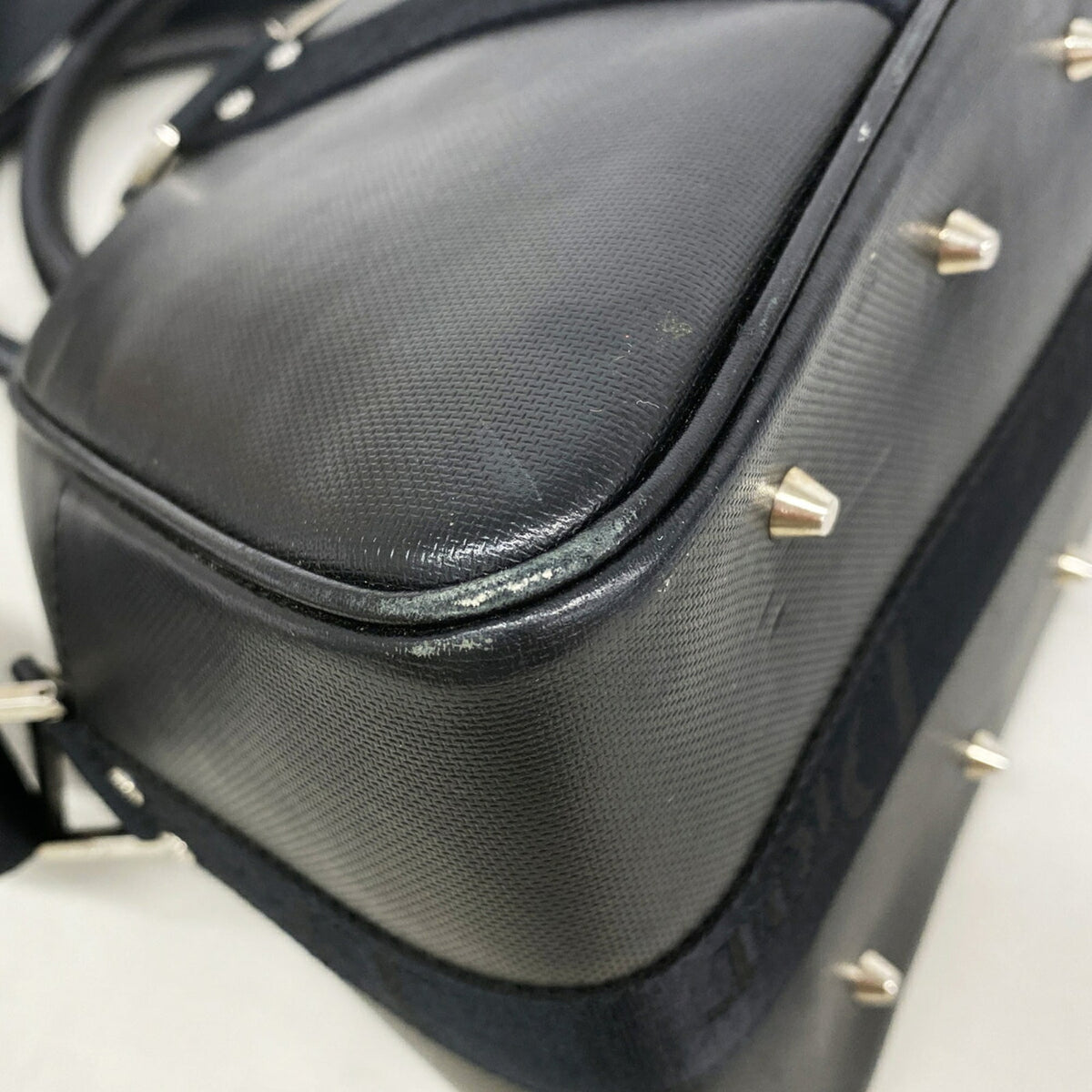 Christian Dior Black Leather Handbag (Pre-Owned)