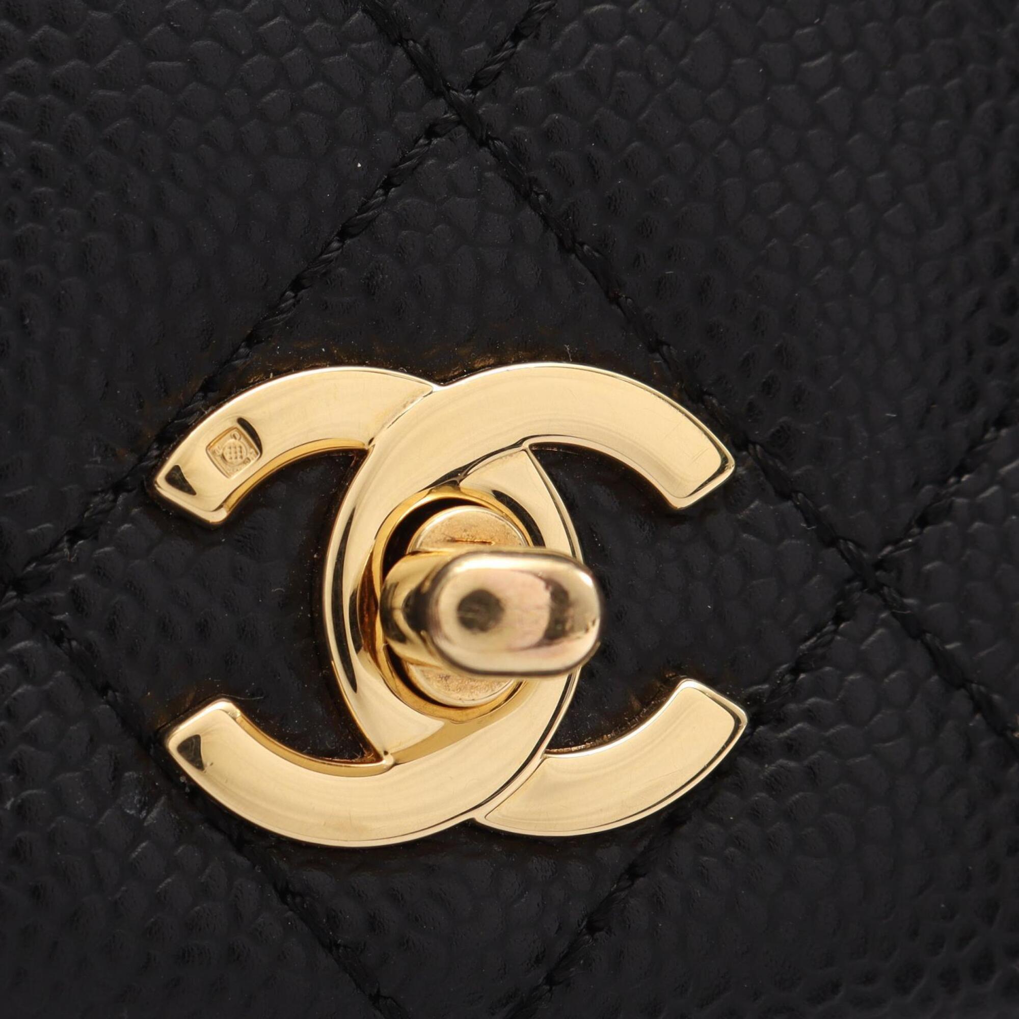 Chanel Black Grained Calfskin Handbag (Pre-Owned)