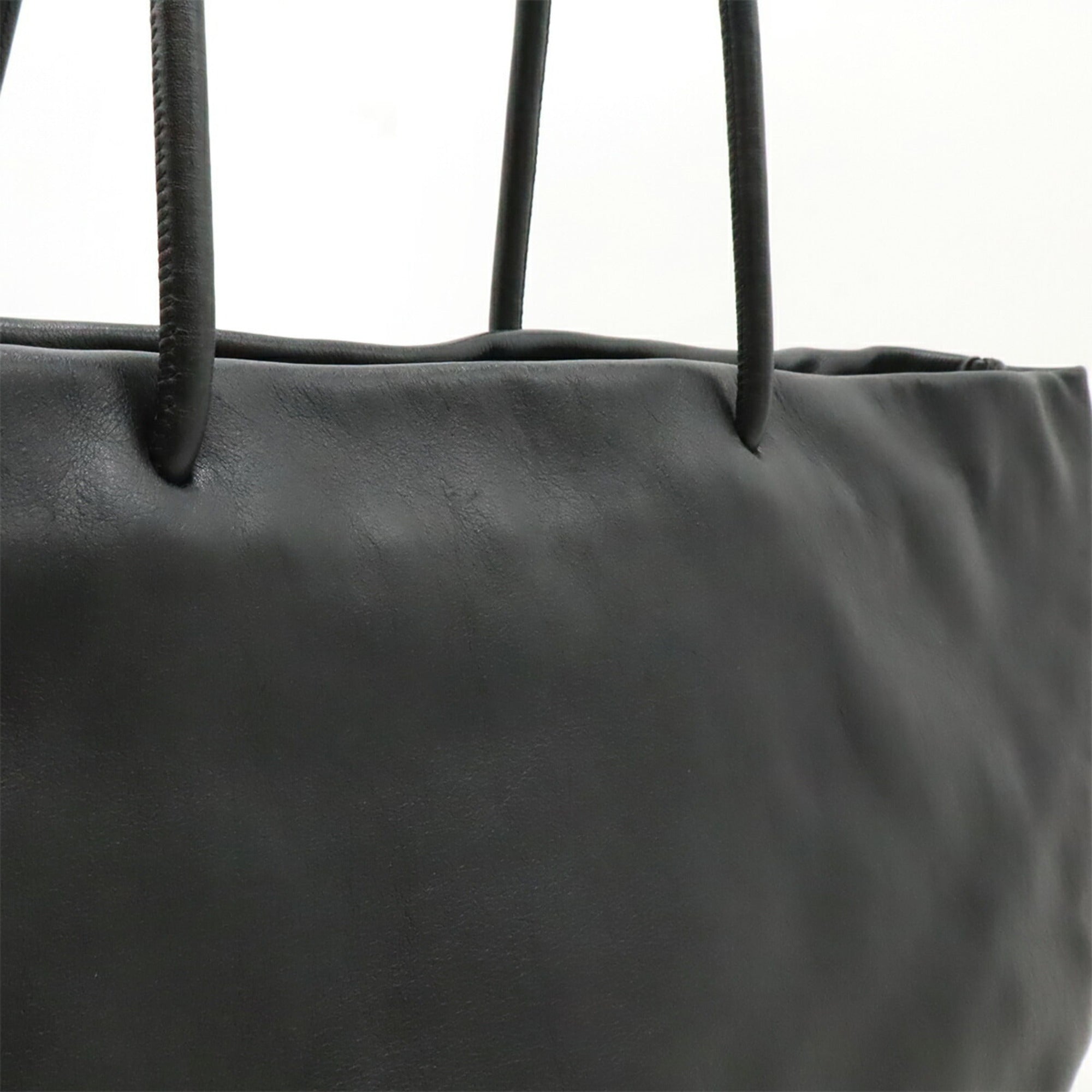 Chanel Black White Leather Shoulder Bag Tote Bag (Pre-Owned)