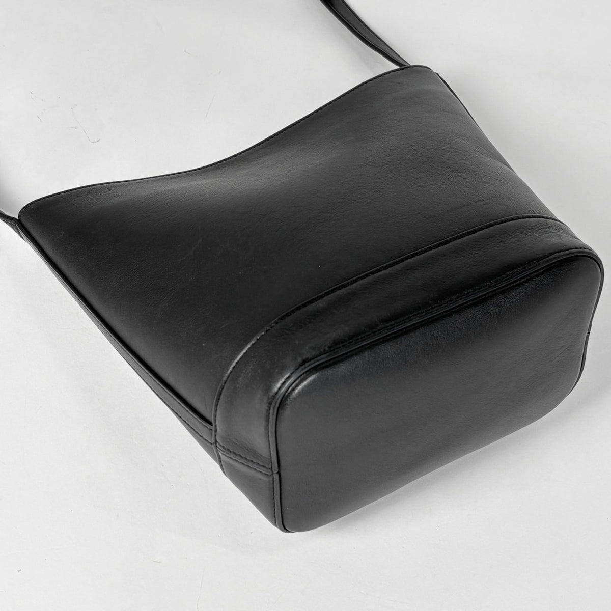 Celine Black Leather Shoulder Bag (Pre-Owned)
