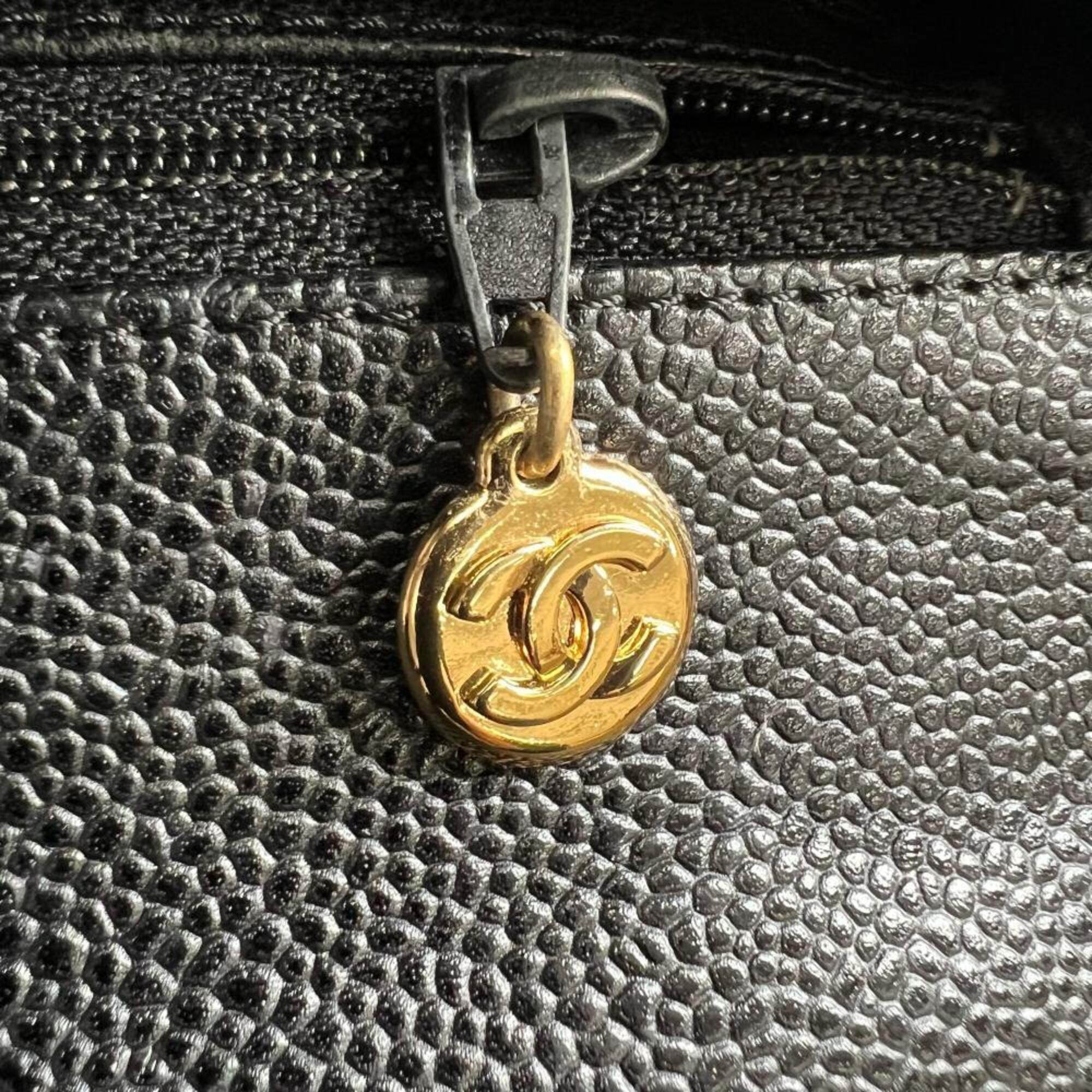 Chanel Matelasse Grained Calfskin Handbag (Pre-Owned)
