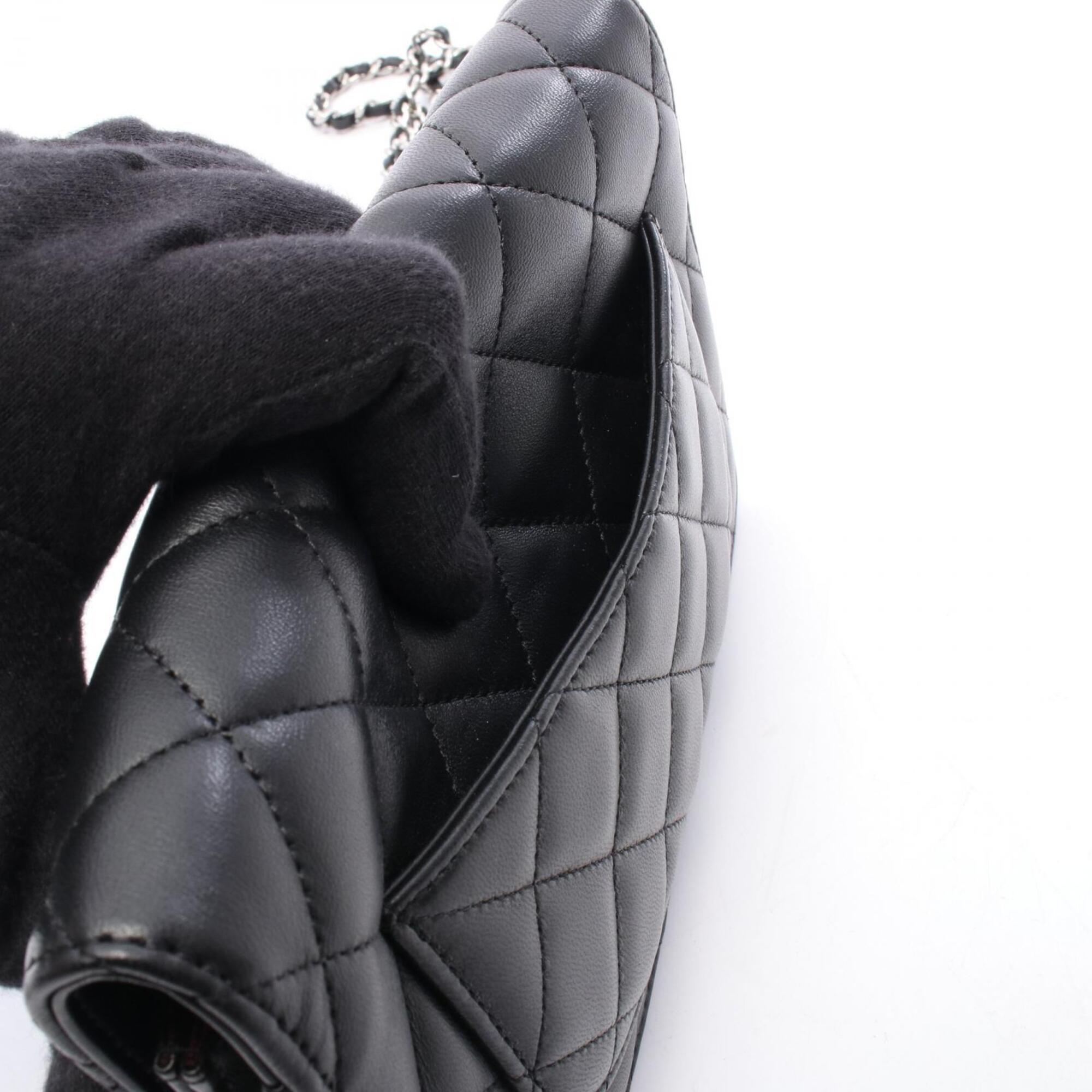 Chanel Matelasse Black Leather Handbag Shoulder Bag (Pre-Owned)