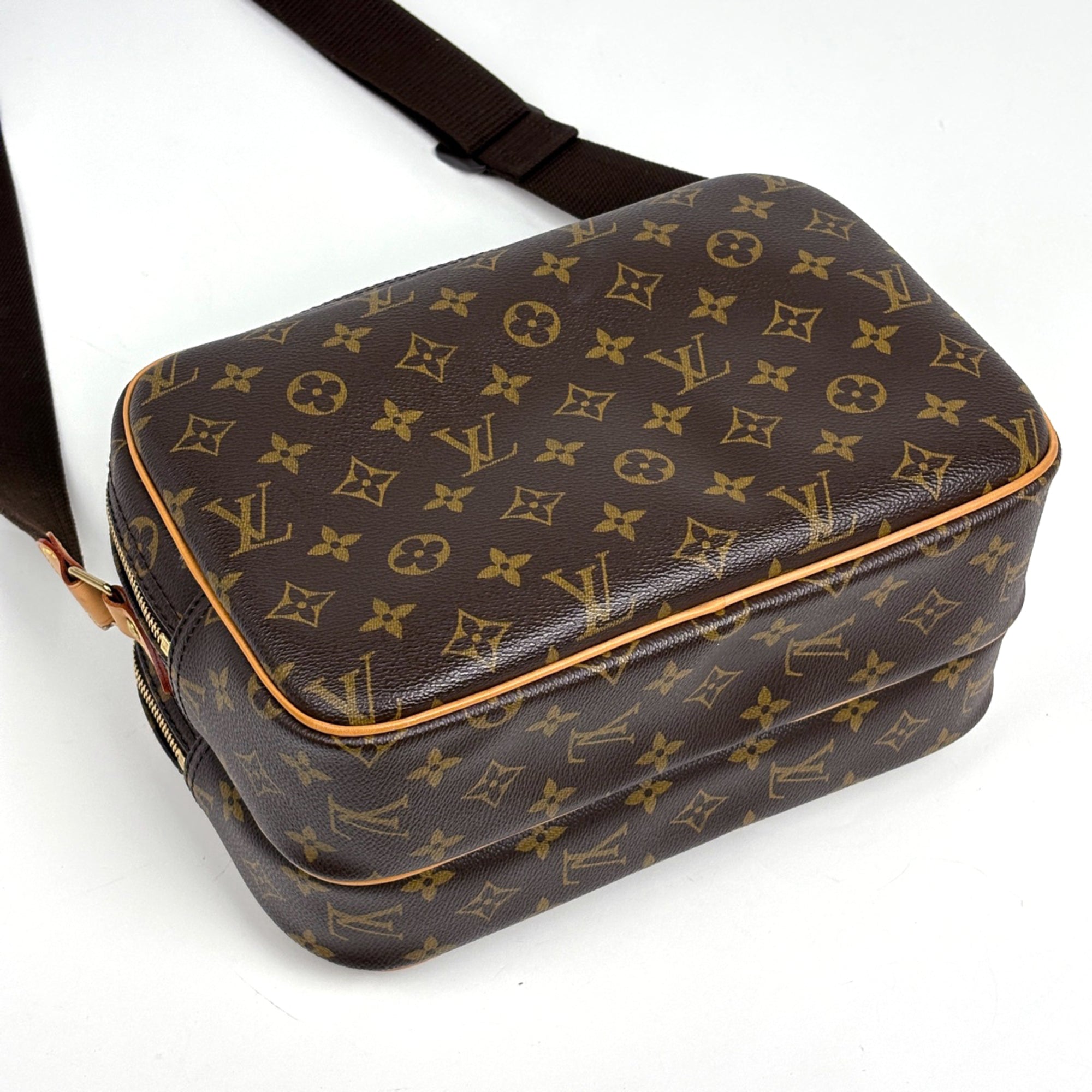 Louis Vuitton Brown Monogram Shoulder Bag (Pre-Owned)