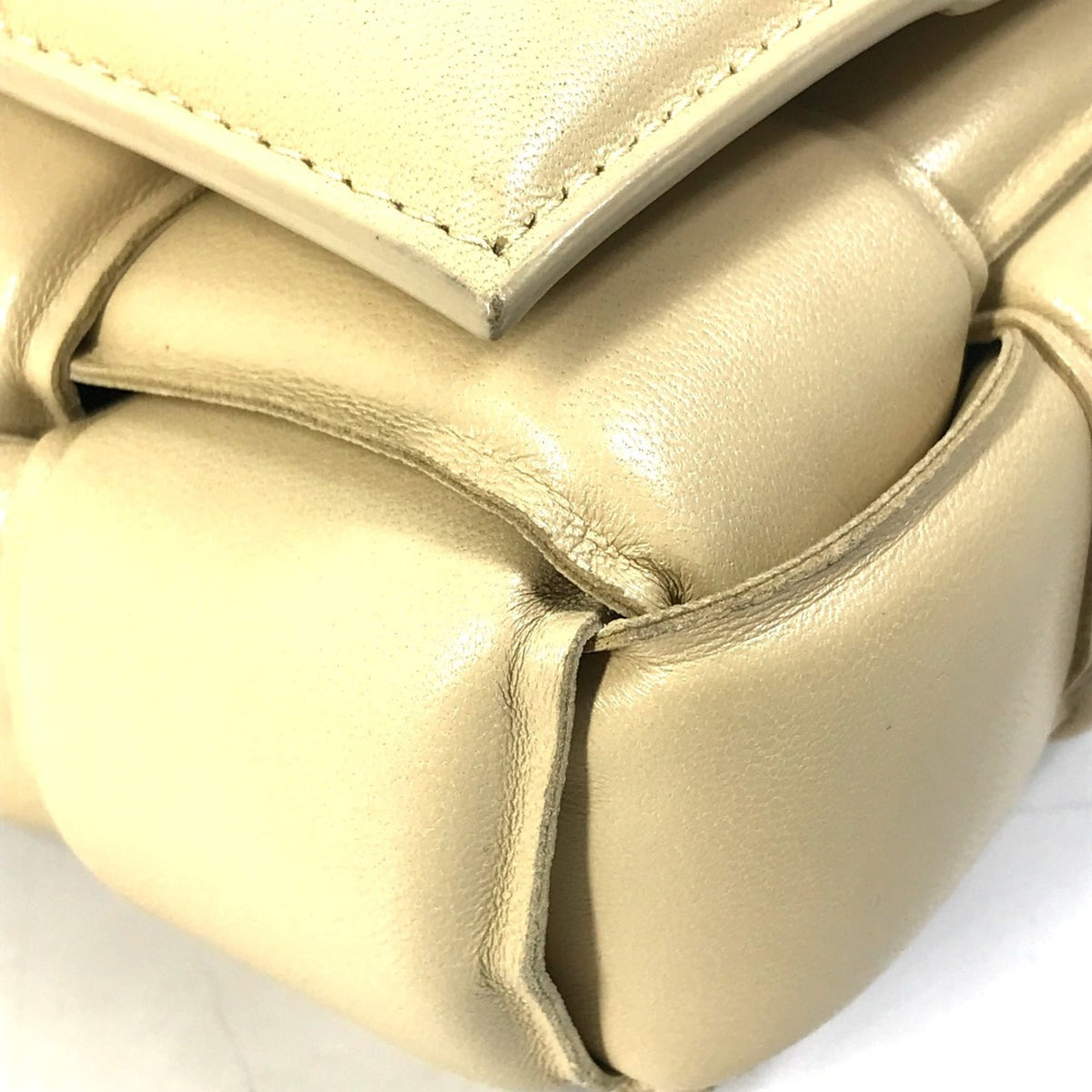 Bottega Veneta Beige Leather Shoulder Bag (Pre-Owned)