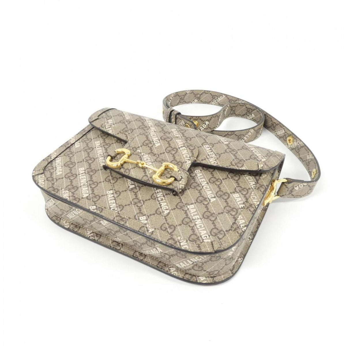 Gucci Beige Gg Supreme Canvas Shoulder Bag (Pre-Owned)