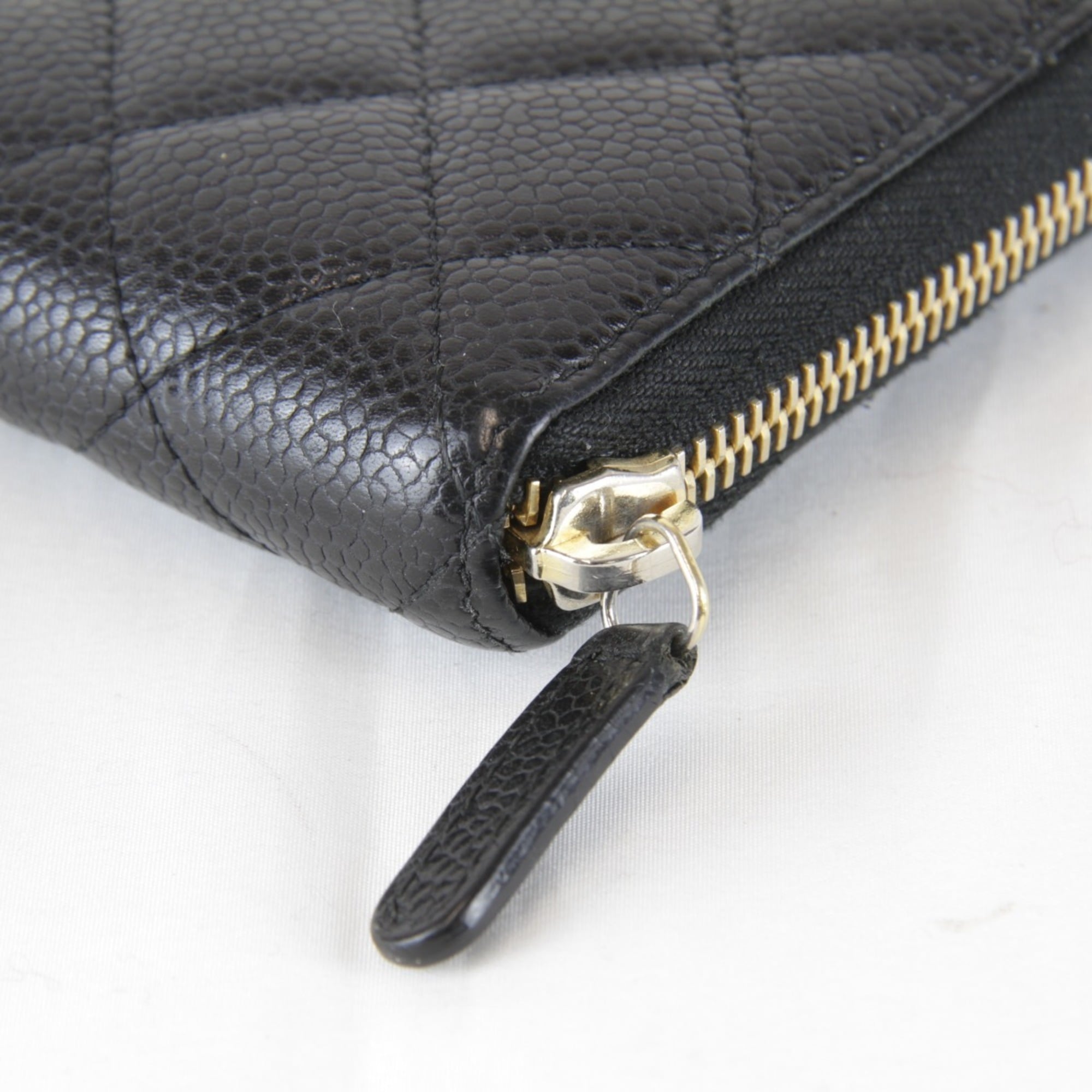 Chanel Black Leather Long Wallet (Bi-Fold) (Pre-Owned)