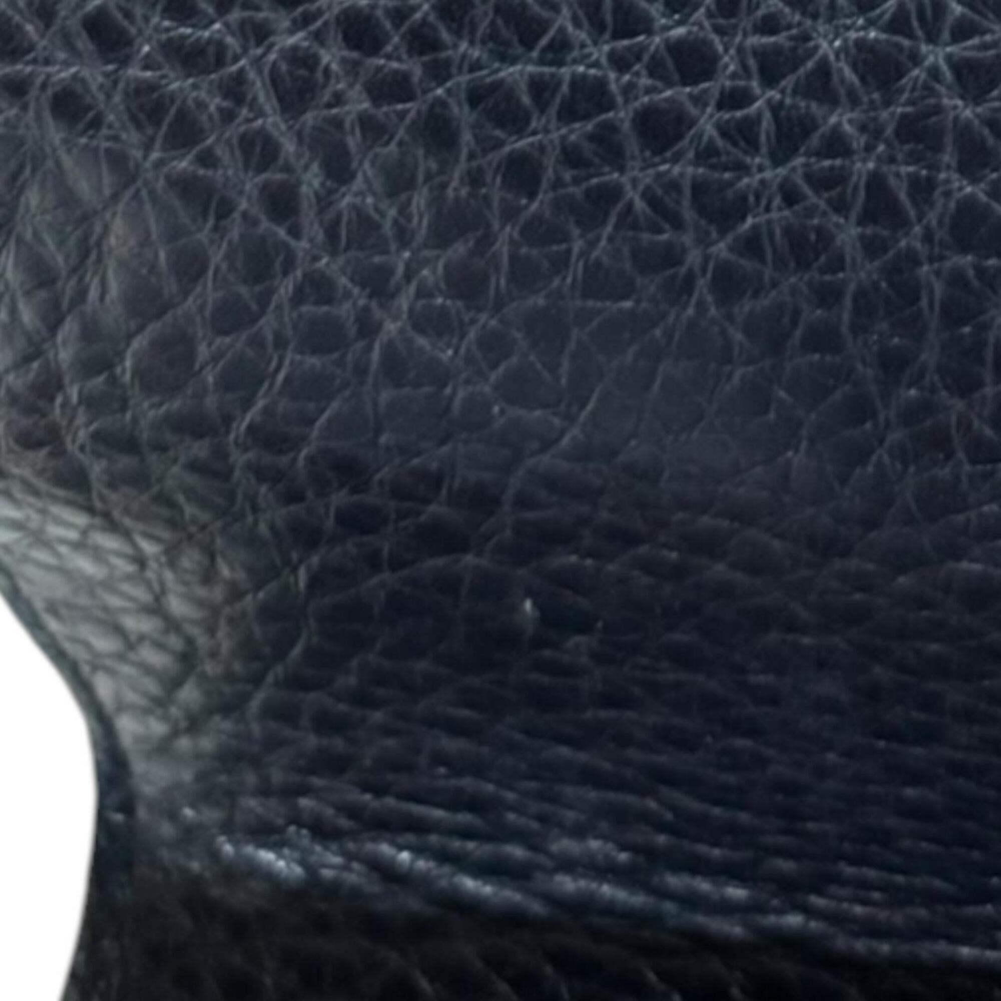 Gucci Black Leather Shoulder Bag (Pre-Owned)