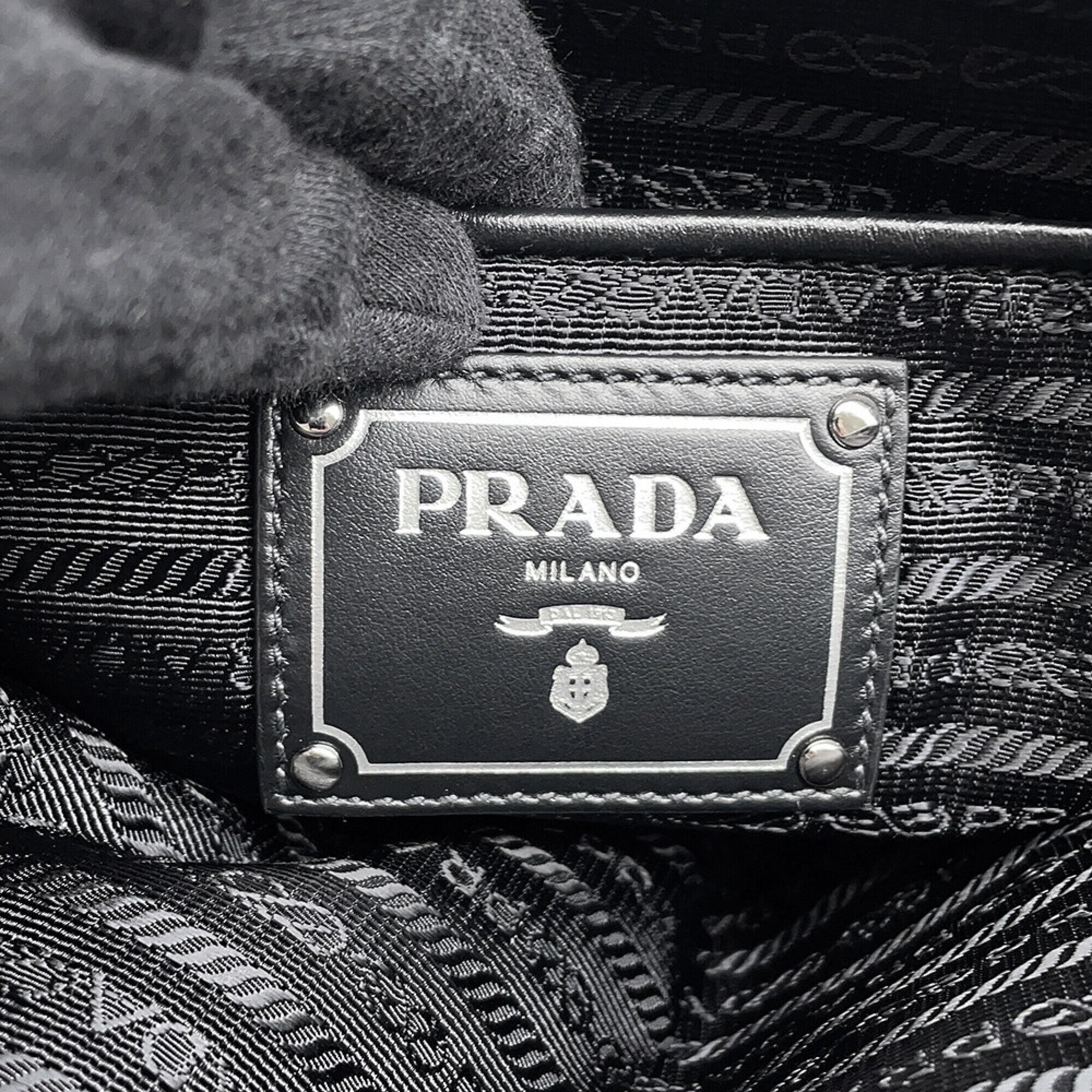 Prada Black Nylon Leather Handbag Shoulder Bag (Pre-Owned)