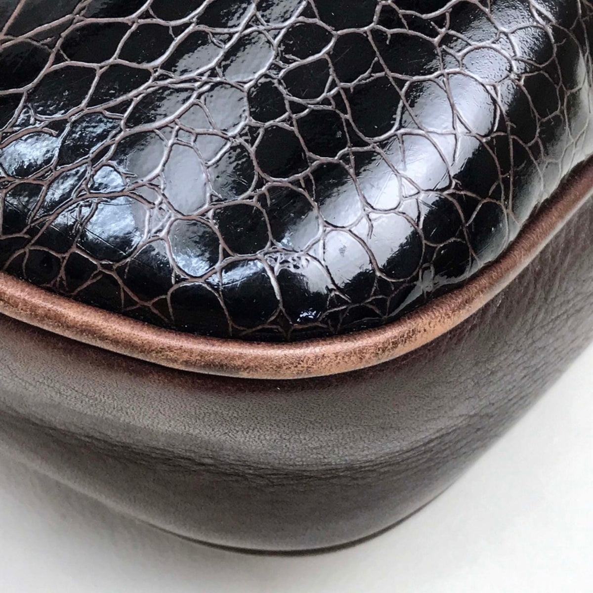 Bally Brown Leather Shoulder Bag (Pre-Owned)
