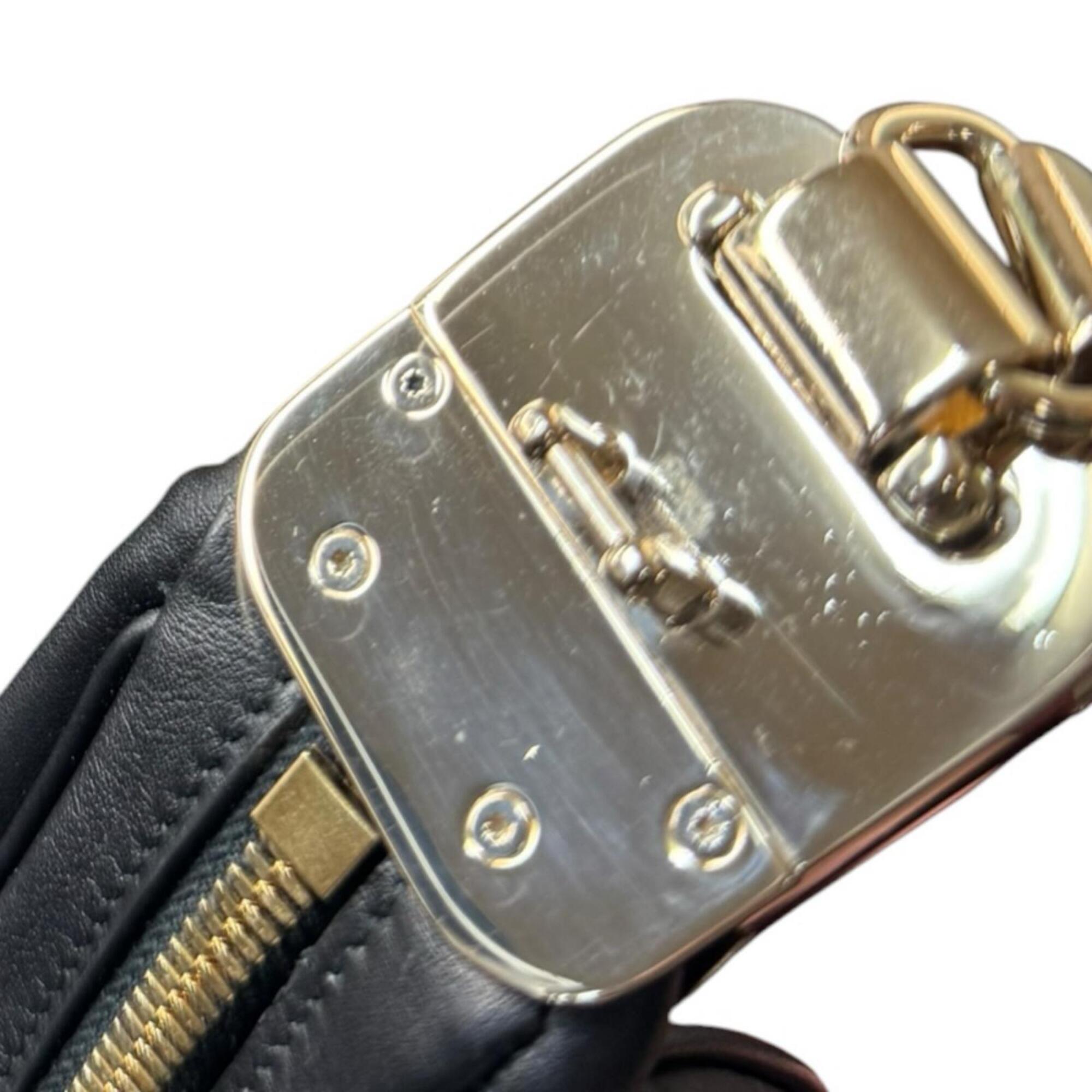 Gucci Black Leather Shoulder Bag (Pre-Owned)