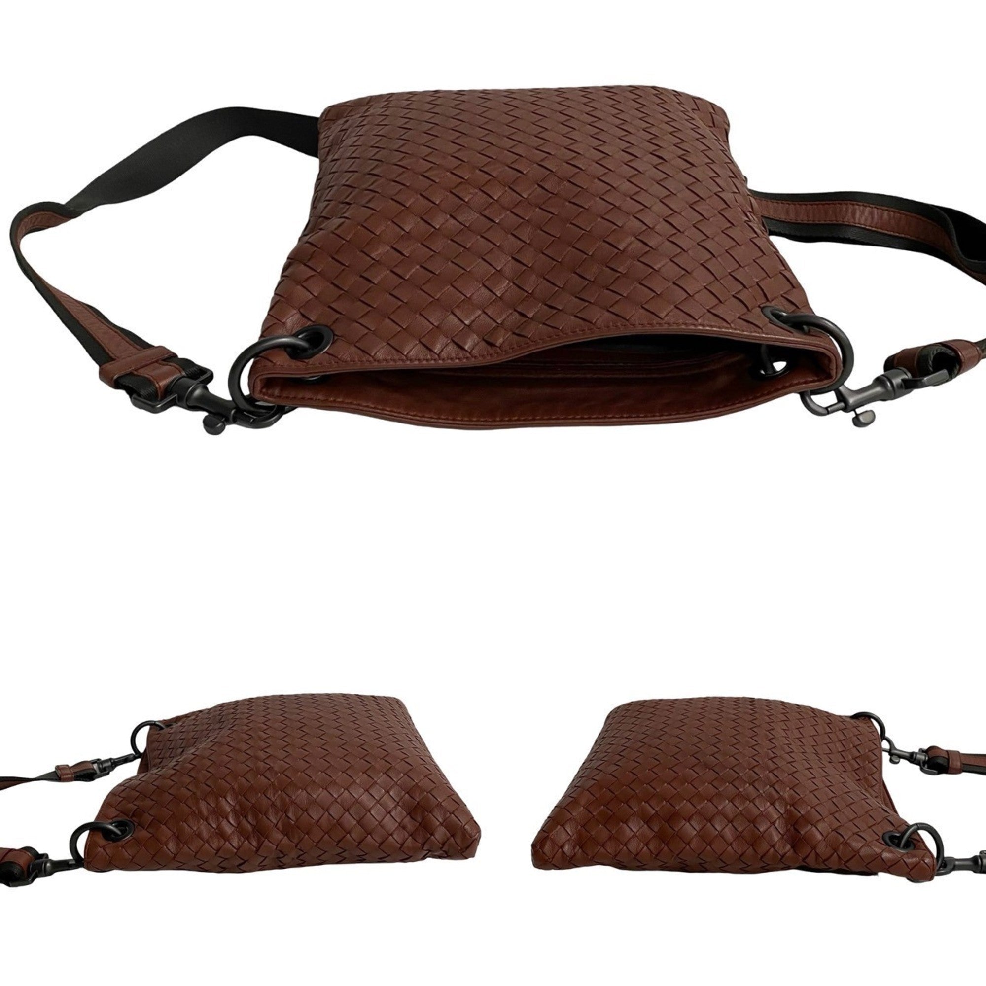 Bottega Veneta Brown Leather Pochette Shoulder Bag (Pre-Owned)