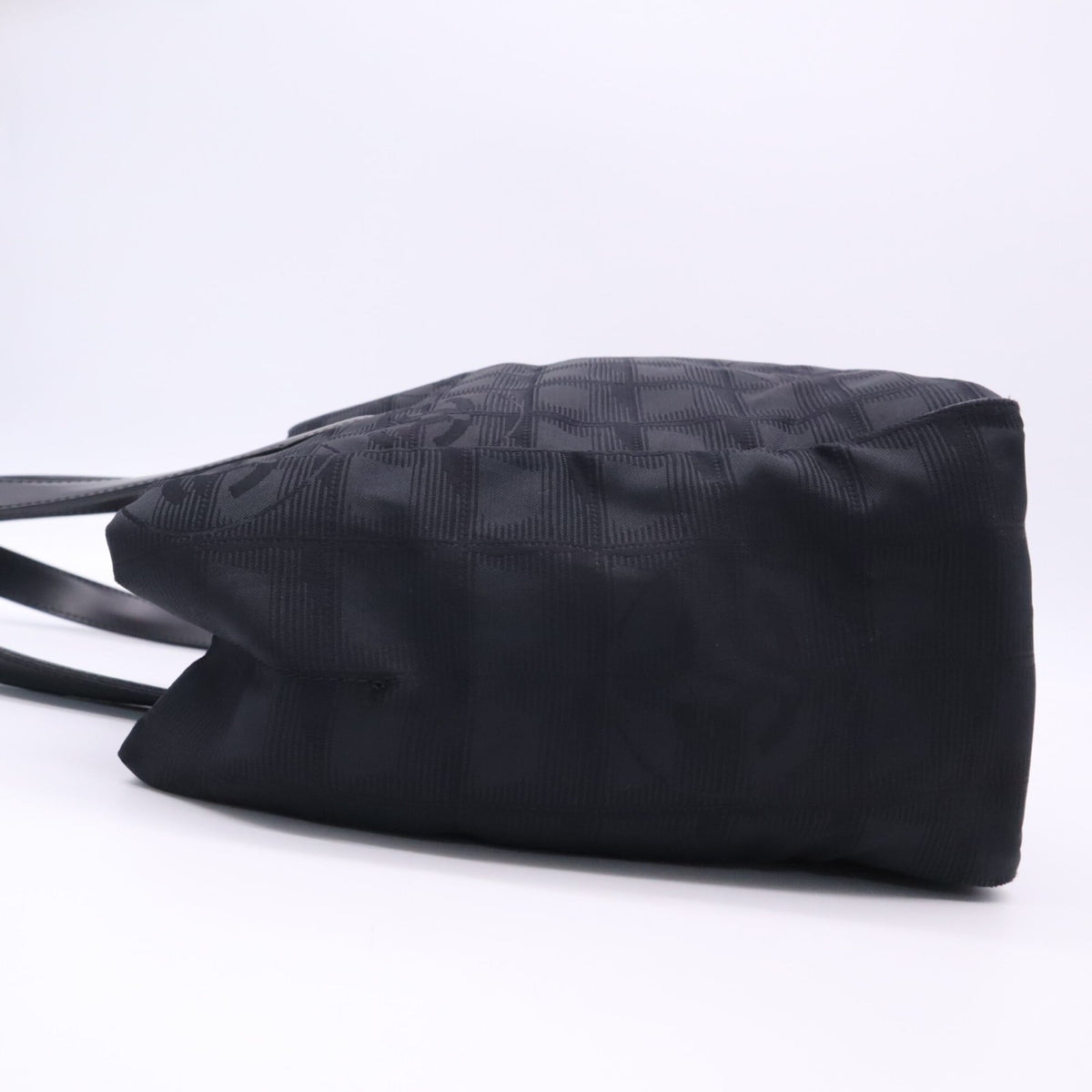 Chanel New Travel Line Black Nylon Leather Tote Bag (Pre-Owned)