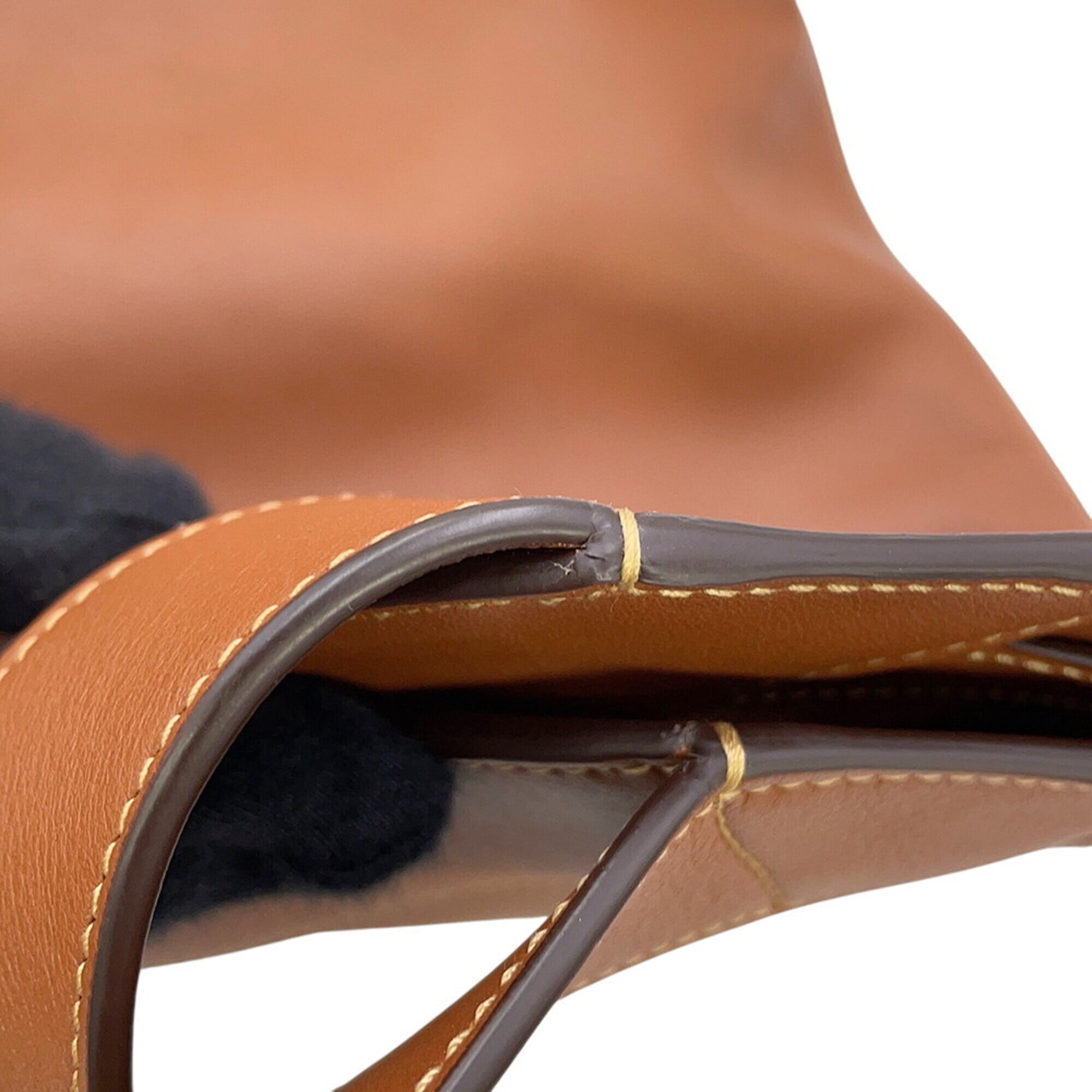 Yves Saint Laurent Brown Leather Handbag Tote Bag (Pre-Owned)