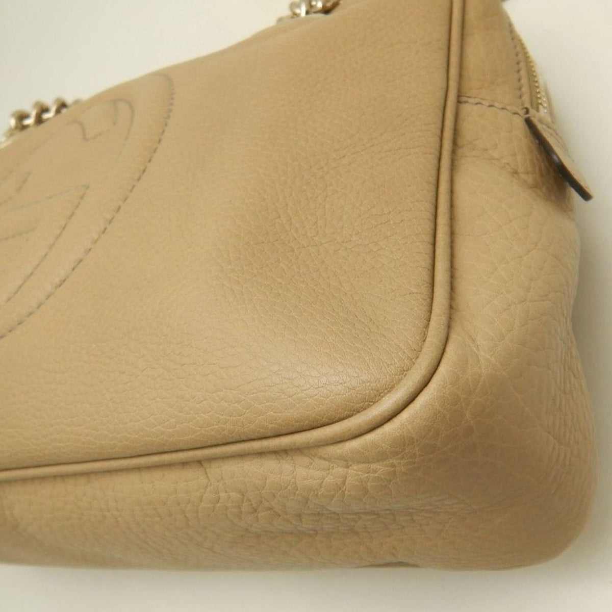 Gucci Soho Beige Leather Shoulder Bag (Pre-Owned)