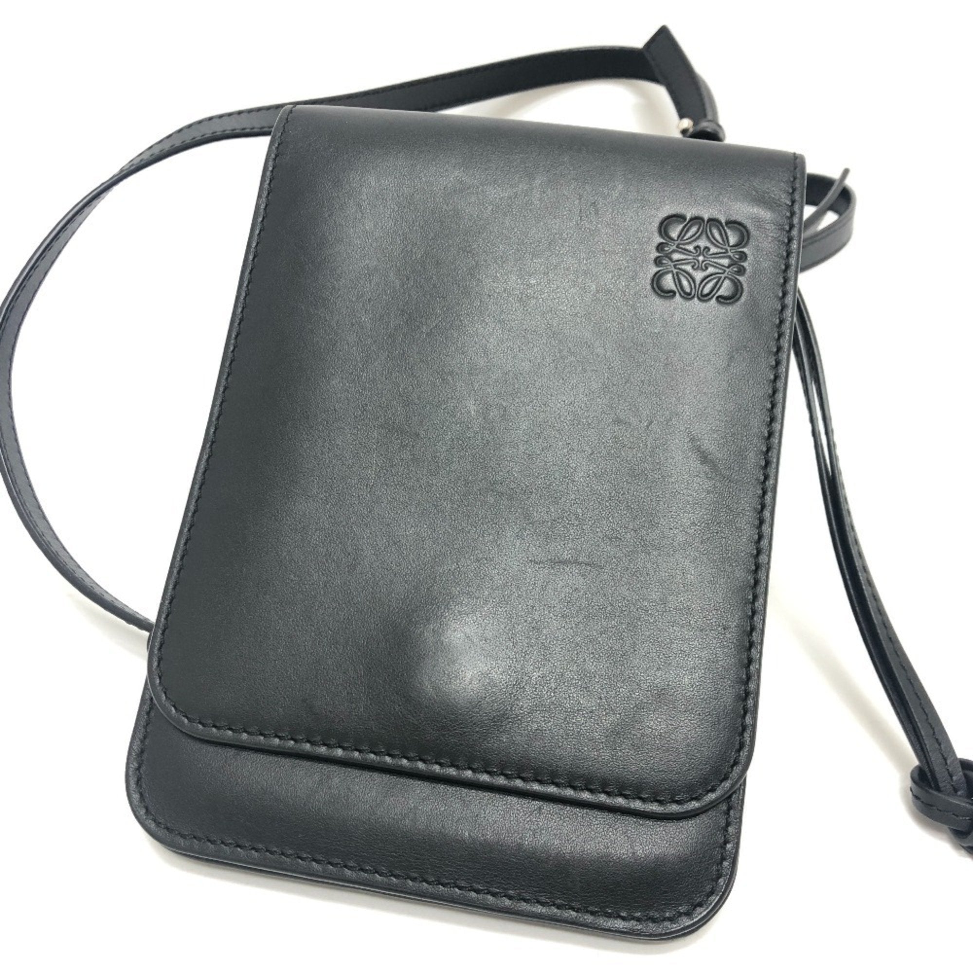 Loewe Black Leather Pochette Shoulder Bag (Pre-Owned)