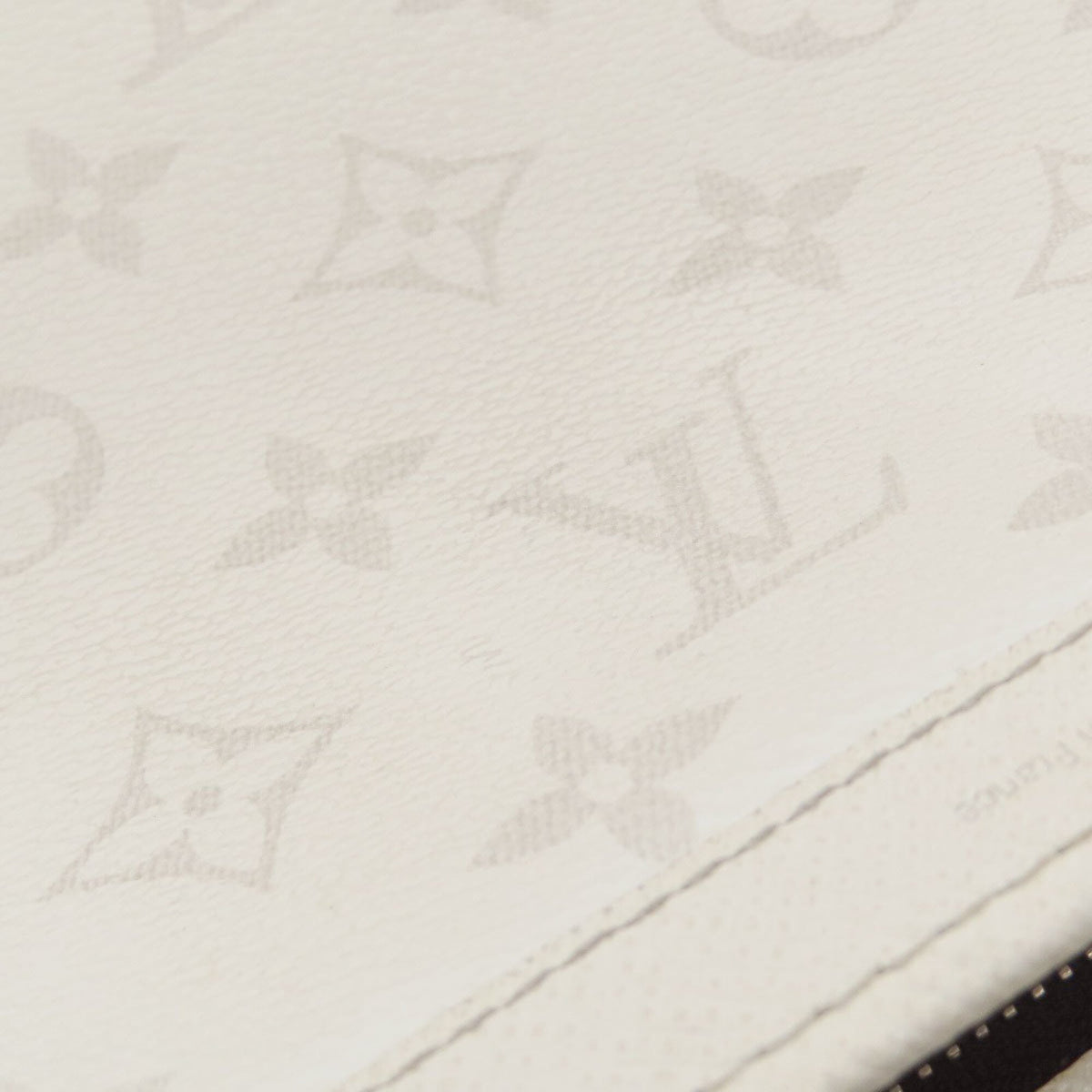 Louis Vuitton Monogram White Taigarama Shoulder Bag (Pre-Owned)