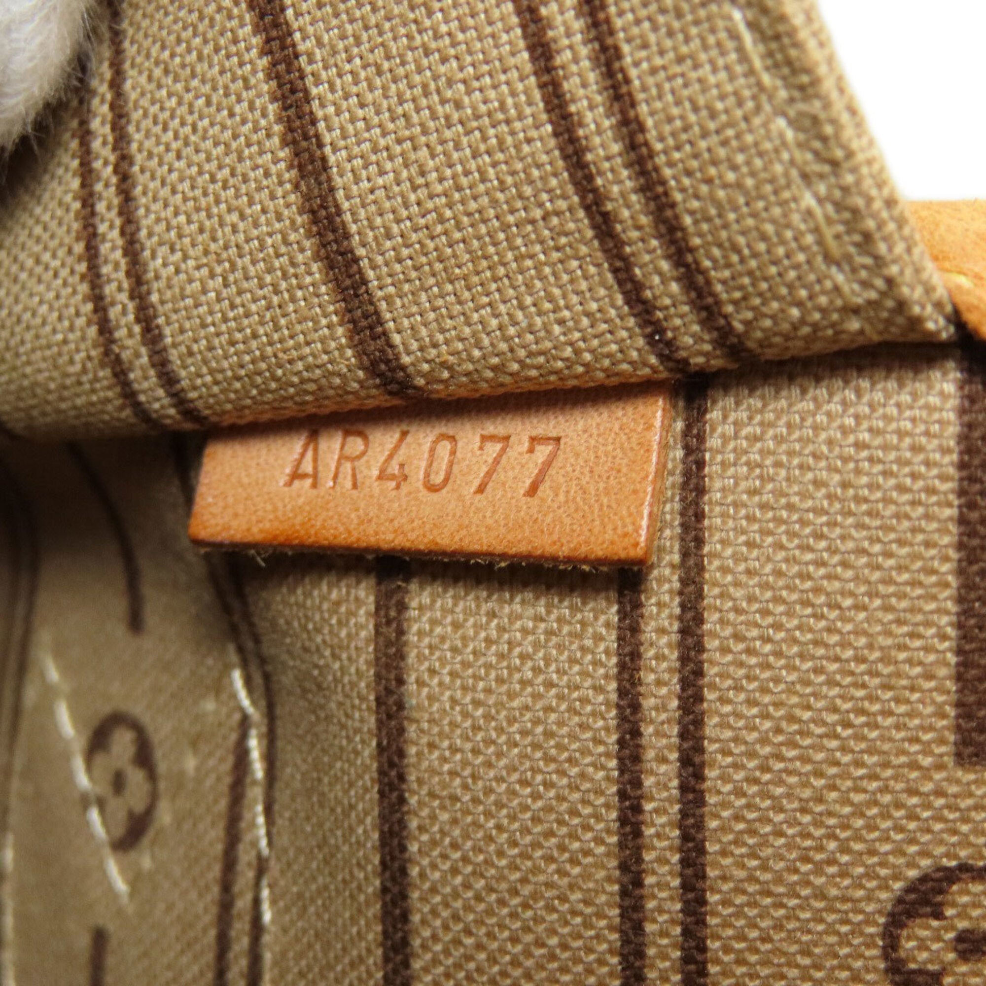 Louis Vuitton Monogram Monogram Canvas Tote Bag (Pre-Owned)