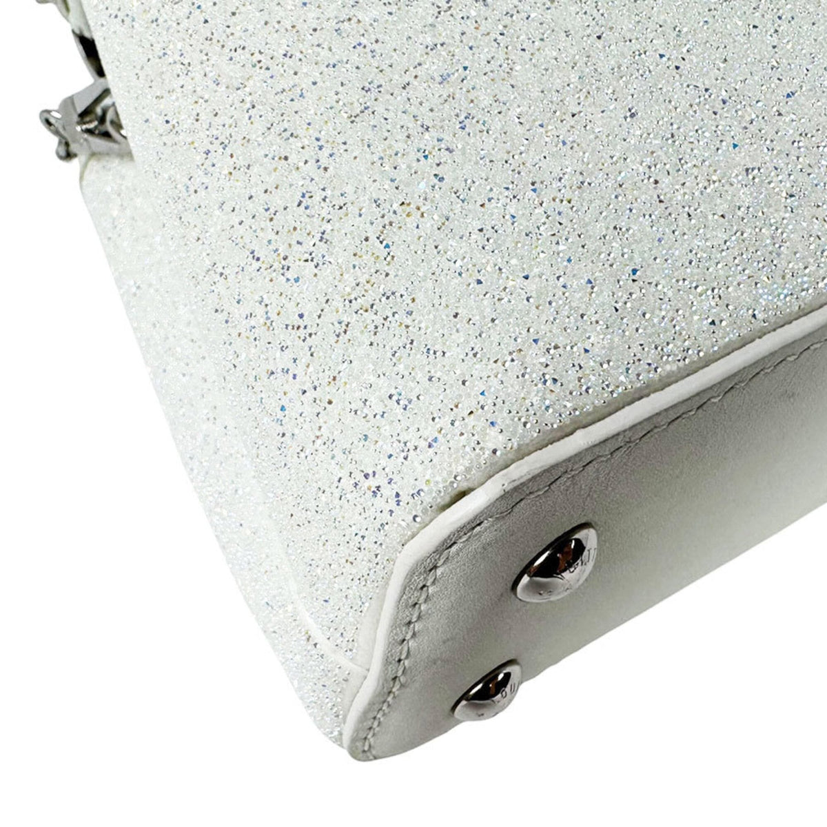 Louis Vuitton White Leather Shoulder Bag (Pre-Owned)