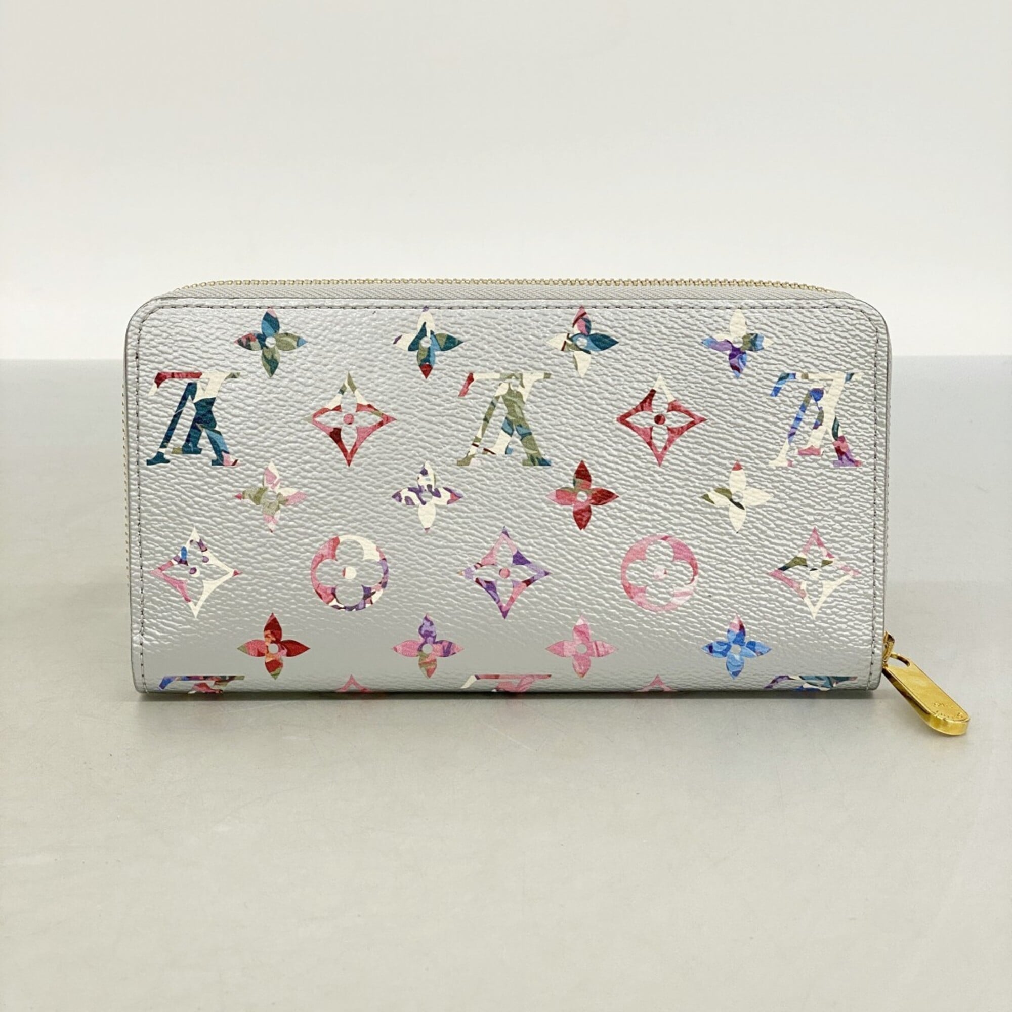 Louis Vuitton Silver Long Wallet (Bi-Fold) (Pre-Owned)