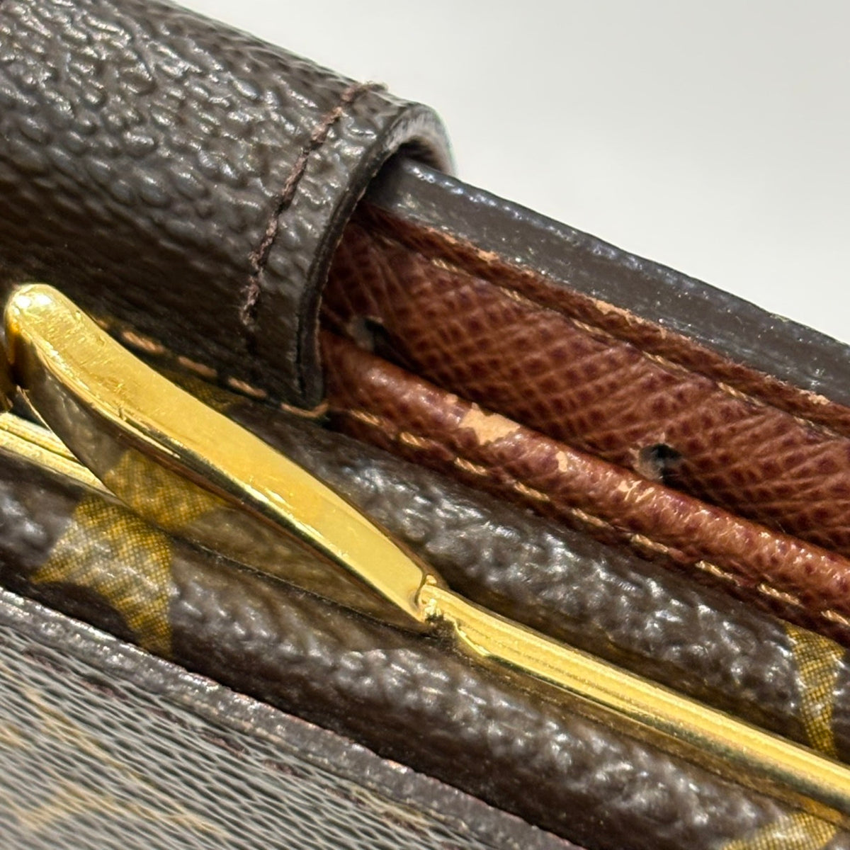 Louis Vuitton Brown Monogram Wallet (Bi-Fold) (Pre-Owned)
