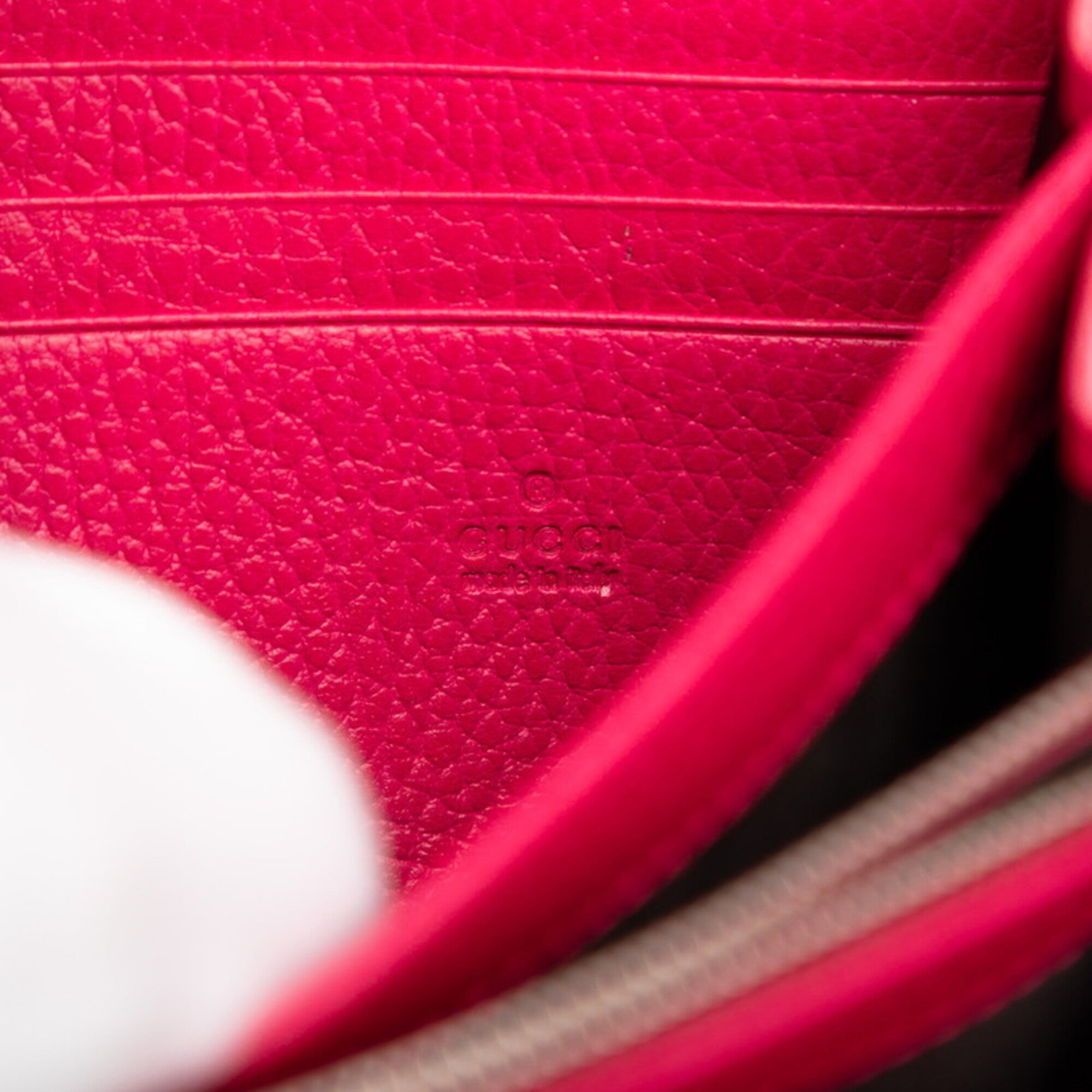Gucci Pink Leather Shoulder Bag (Pre-Owned)