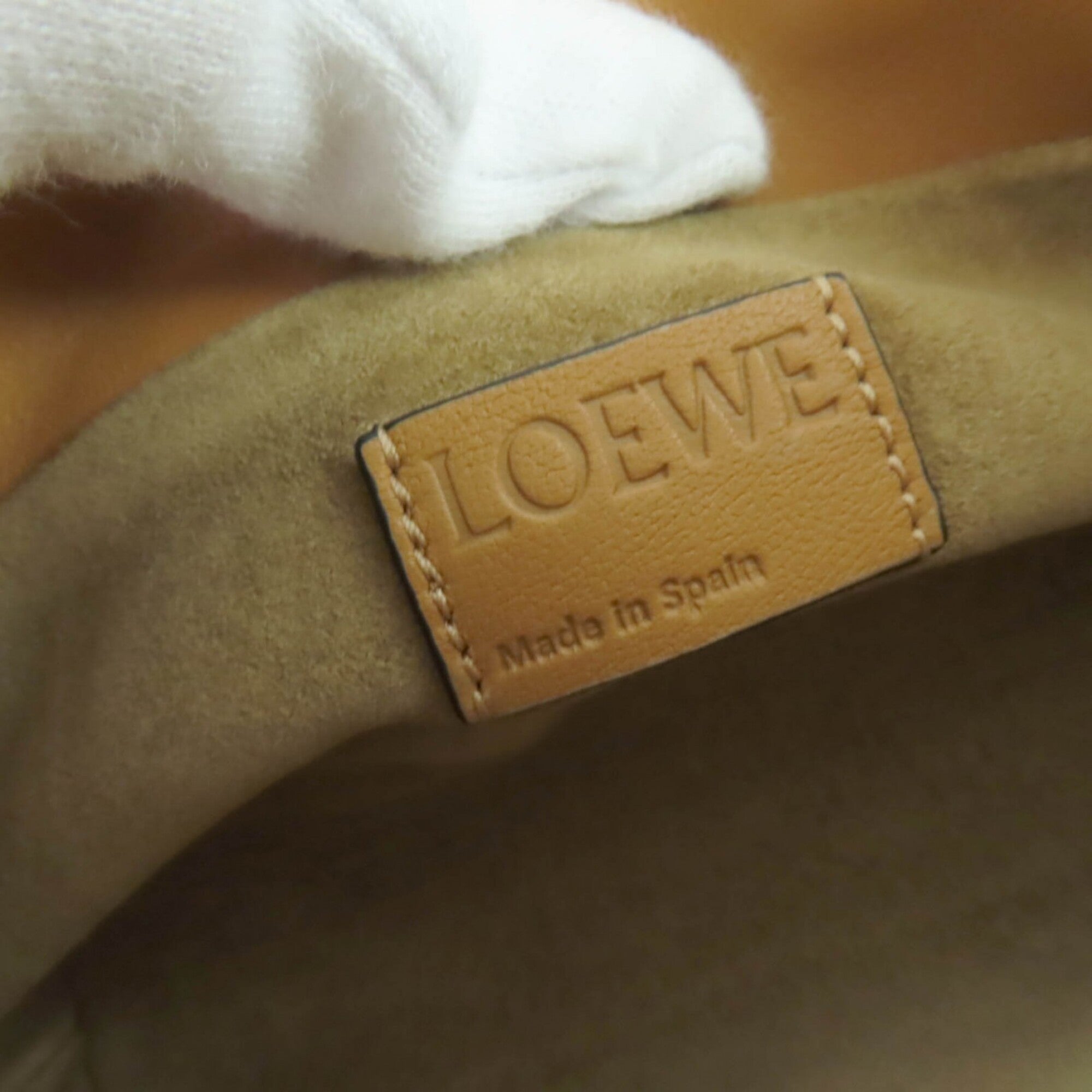 Loewe Brown Leather Shoulder Bag (Pre-Owned)