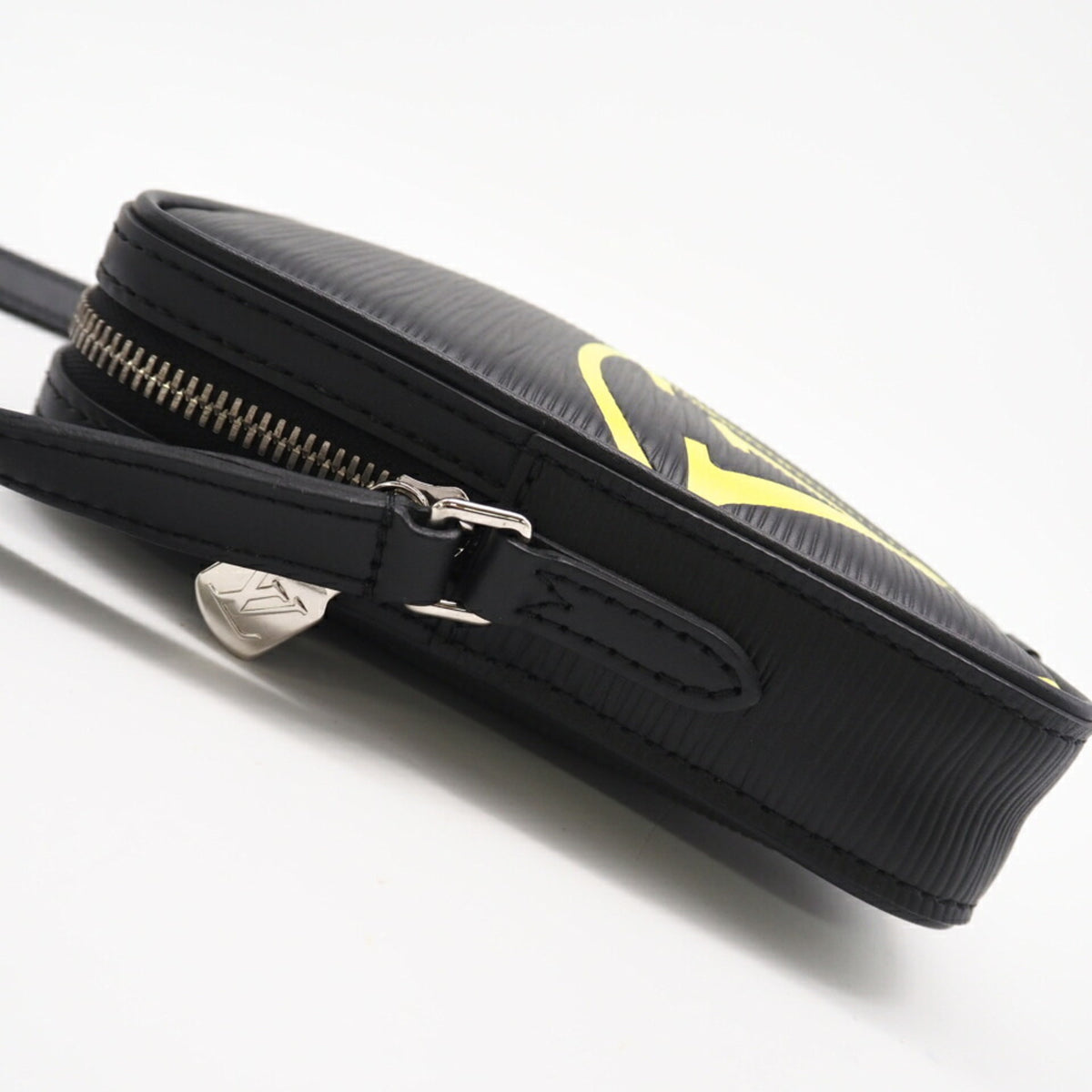 Louis Vuitton Black Yellow Leather Shoulder Bag (Pre-Owned)
