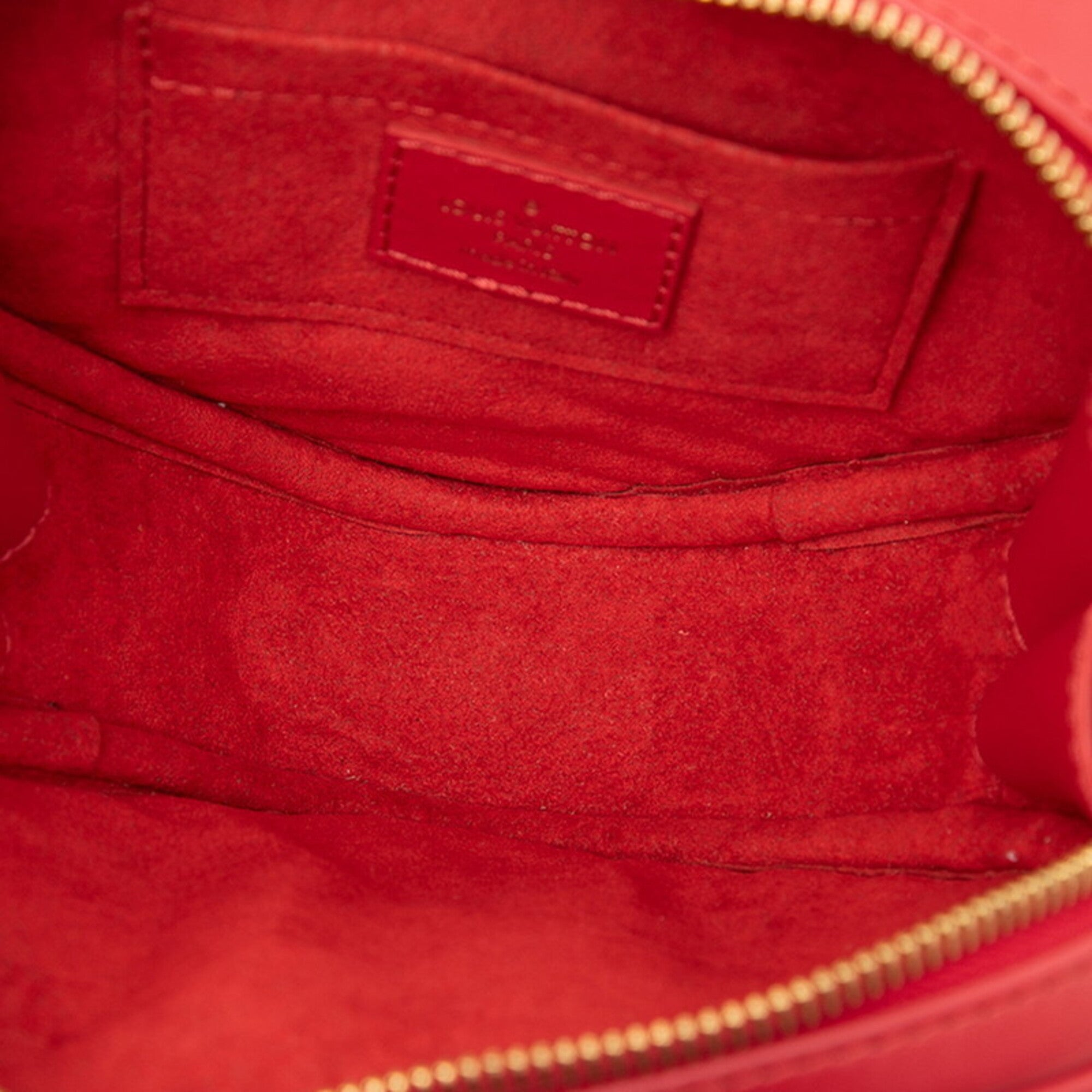 Louis Vuitton Red Color Leather Shoulder Bag (Pre-Owned)