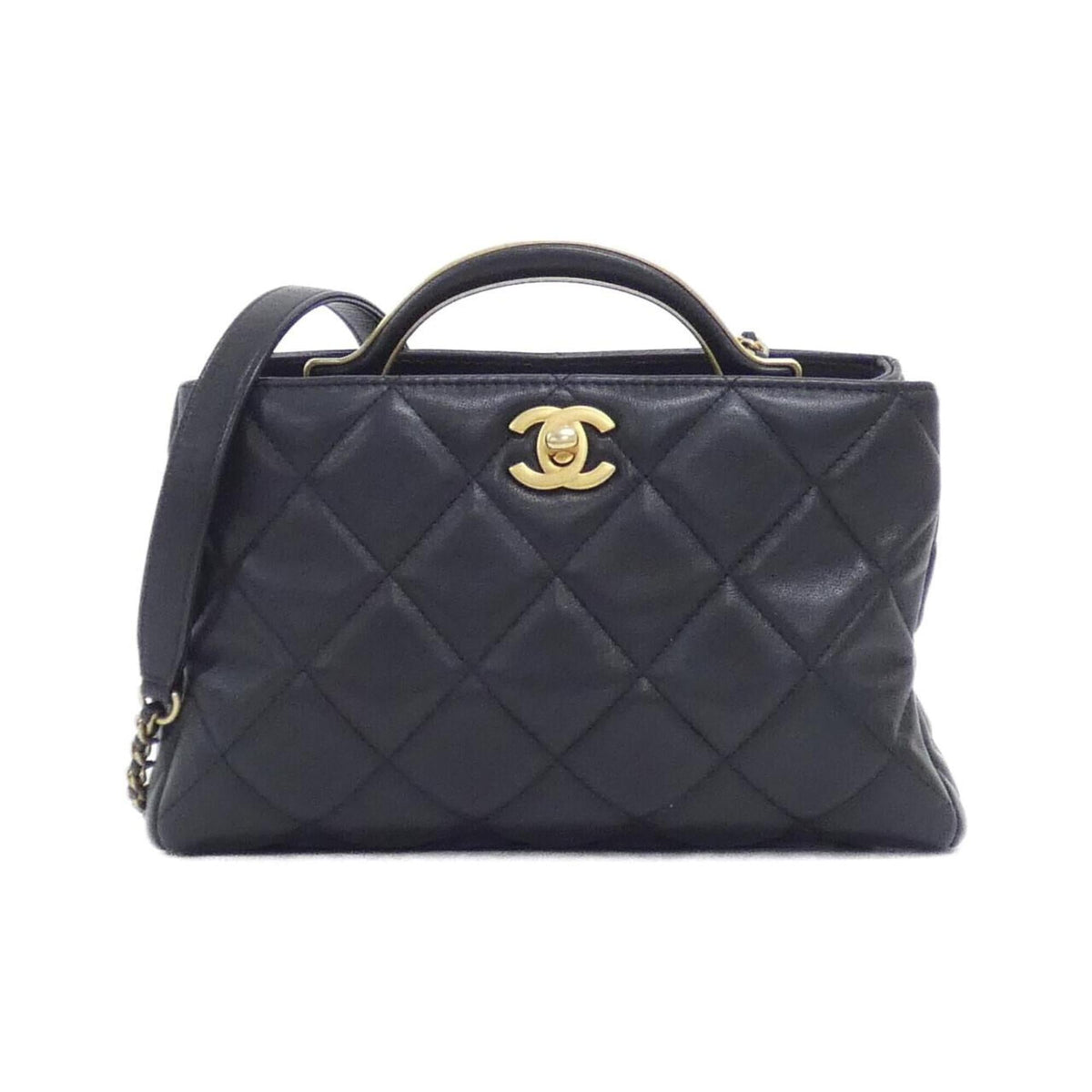 Chanel Black Leather Handbag (Pre-Owned)