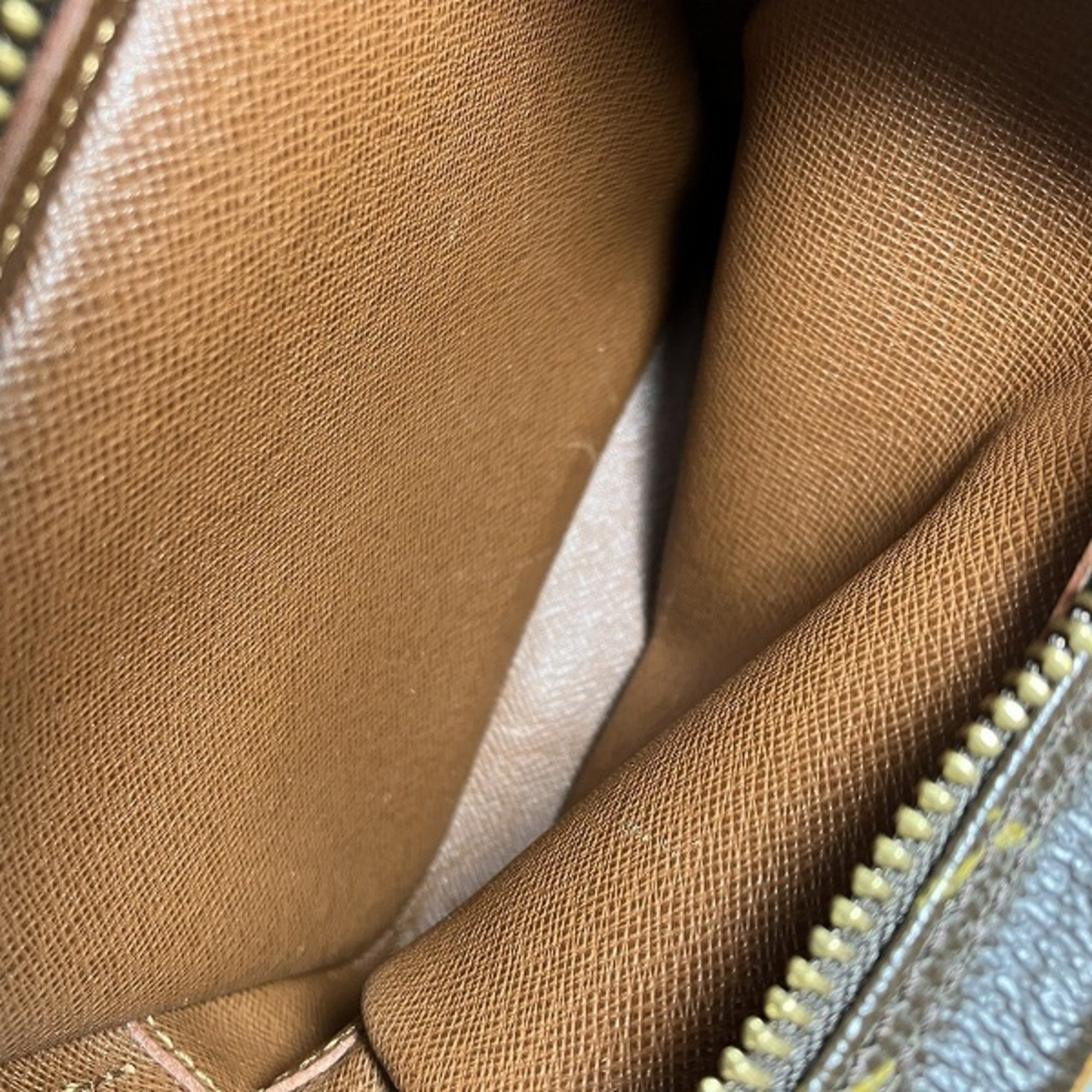 Louis Vuitton Brown Monogram Handbag Shoulder Bag (Pre-Owned)