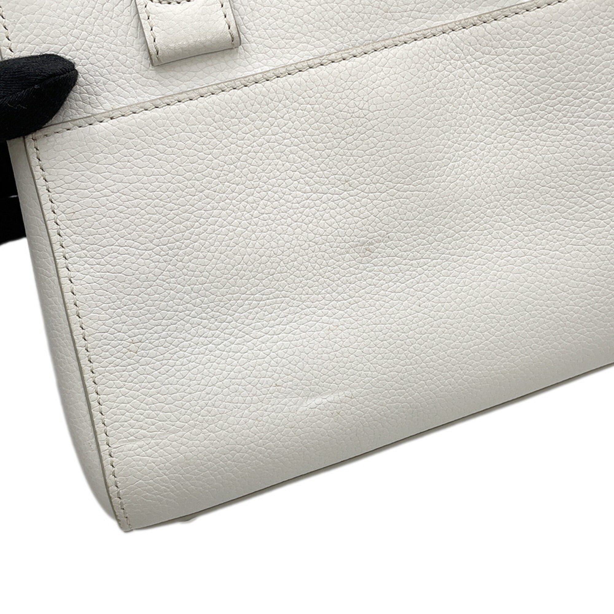 Chanel White Leather Handbag Shoulder Bag (Pre-Owned)