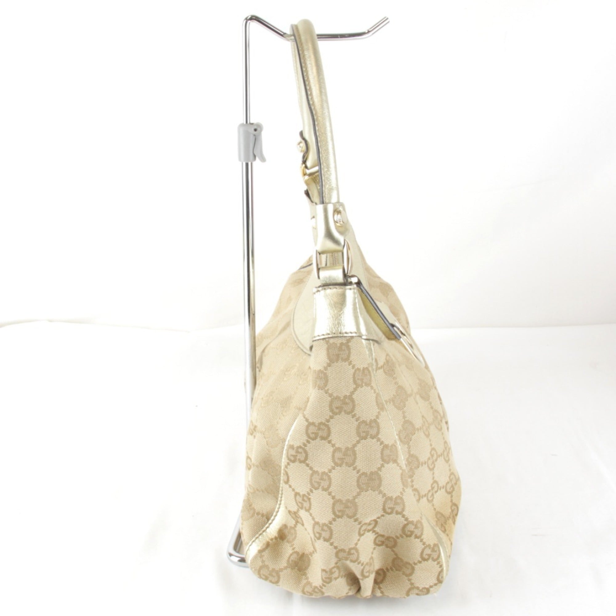 Gucci Gold Gg Canvas Handbag (Pre-Owned)