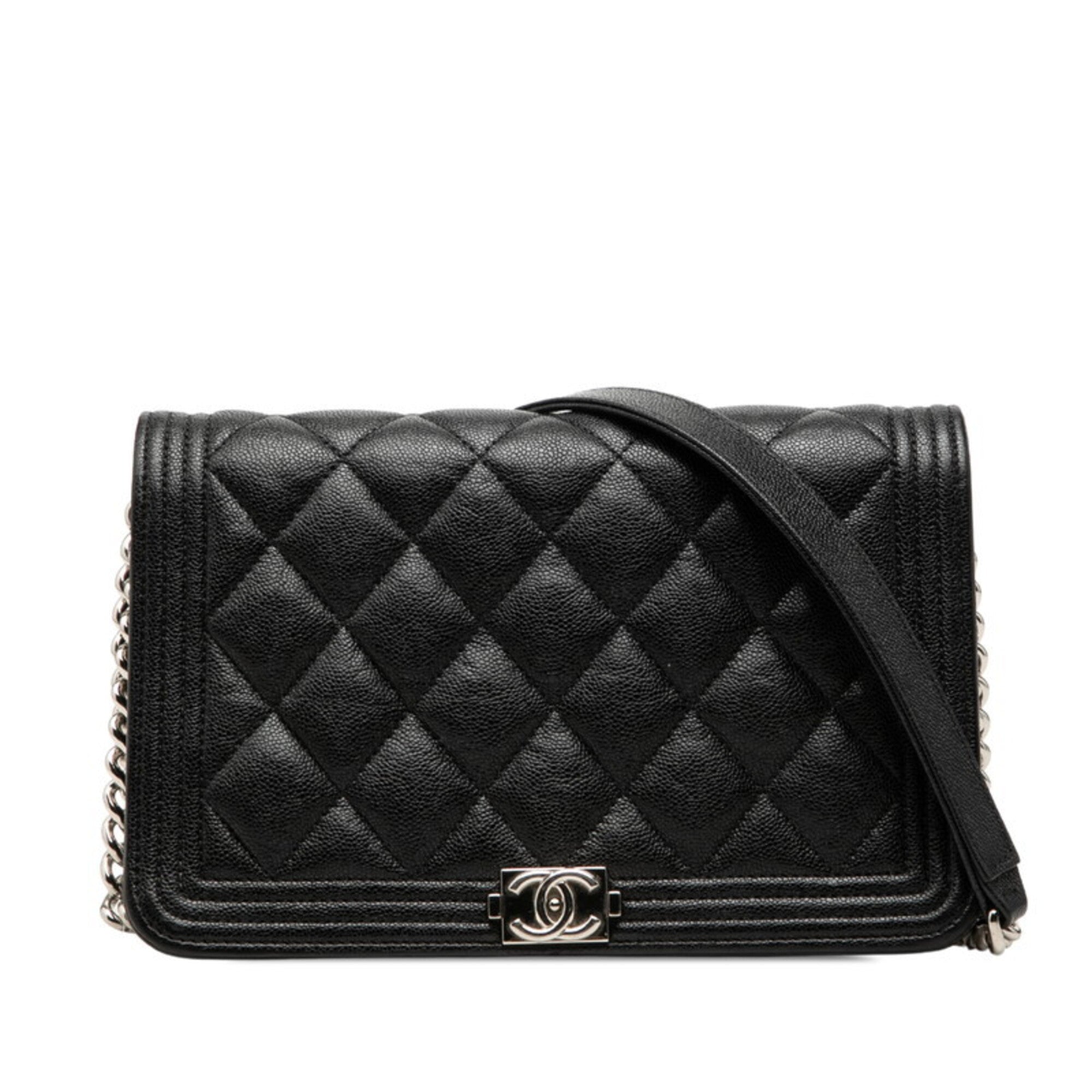 Chanel Matelasse Black Grained Calfskin Shoulder Bag (Pre-Owned)