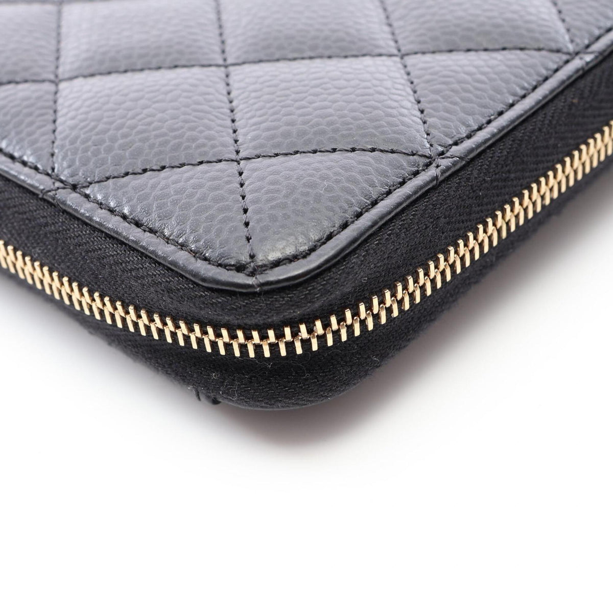 Chanel Black Grained Calfskin Long Wallet (Bi-Fold) (Pre-Owned)
