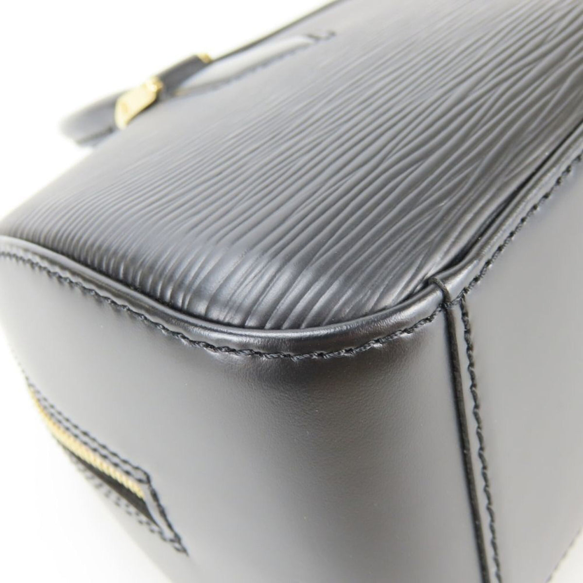 Louis Vuitton Epi Noir Epi Leather Handbag (Pre-Owned)