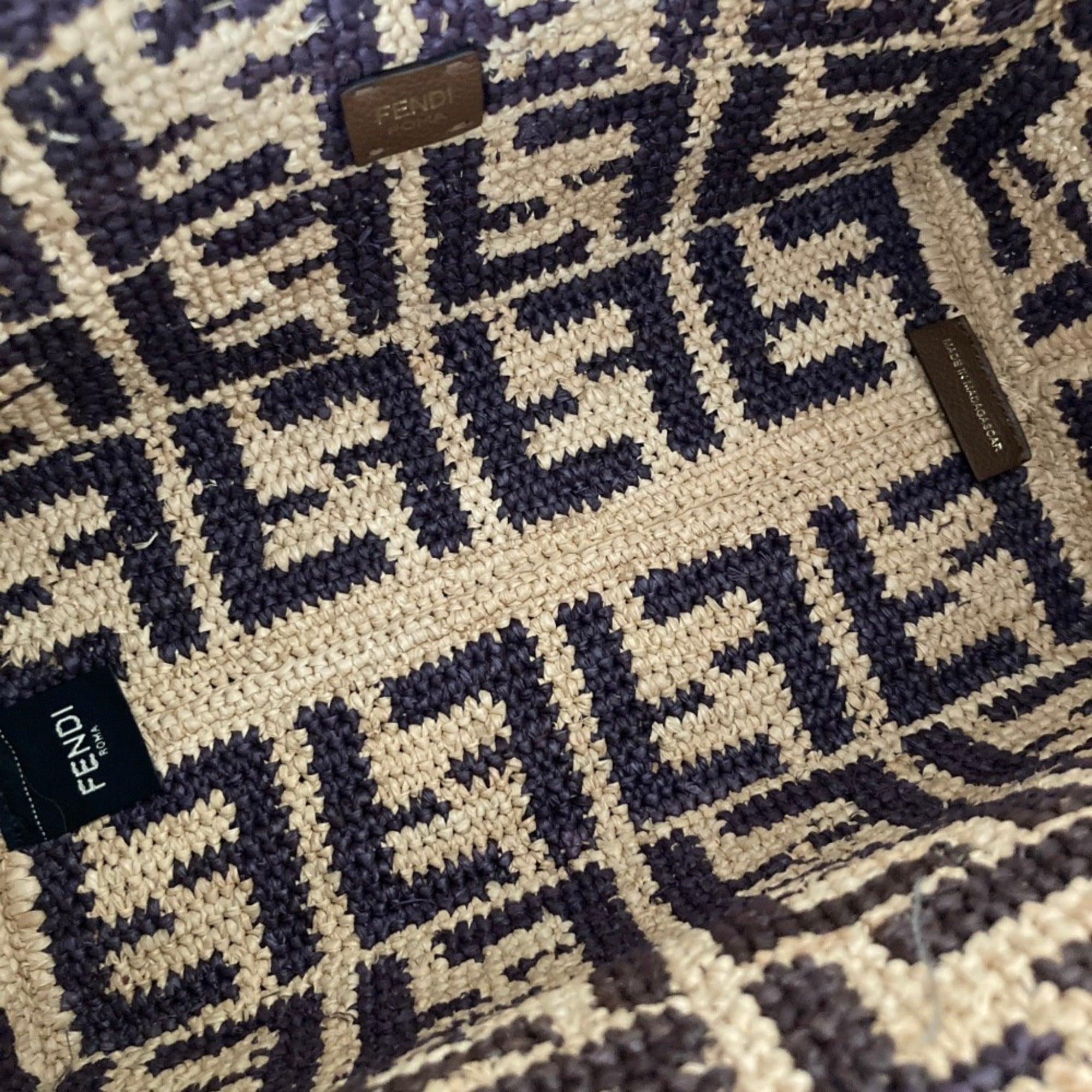 Fendi Brown Raffia Tote Bag (Pre-Owned)