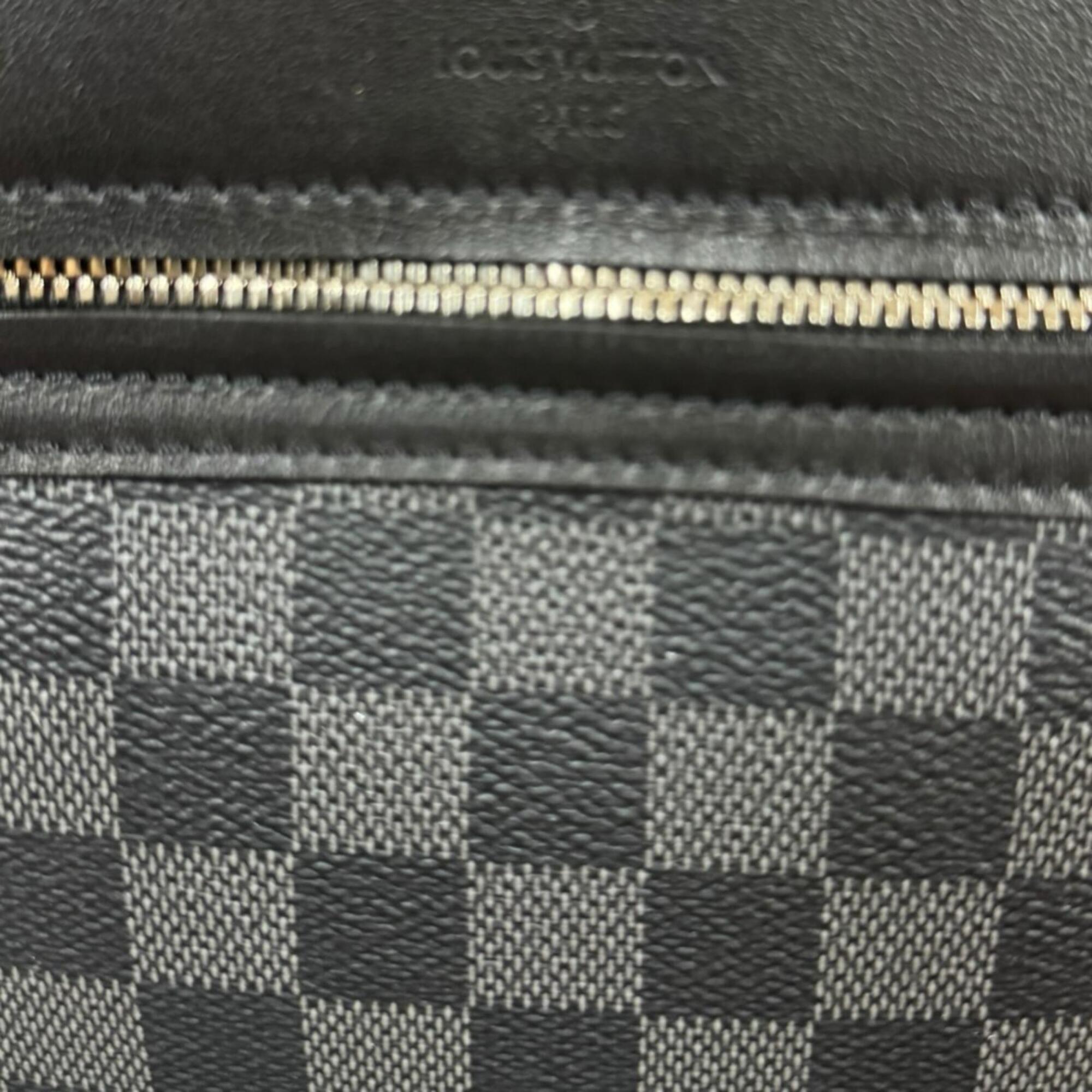 Louis Vuitton Black Gray Damier Graphite Canvas Pouch Shoulder Bag (Pre-Owned)
