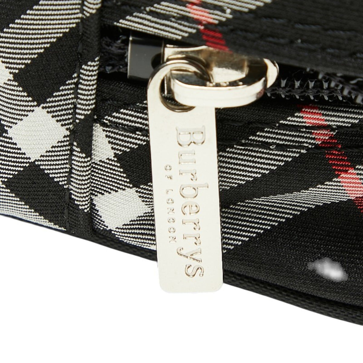 Burberry Black Nylon Handbag (Pre-Owned)