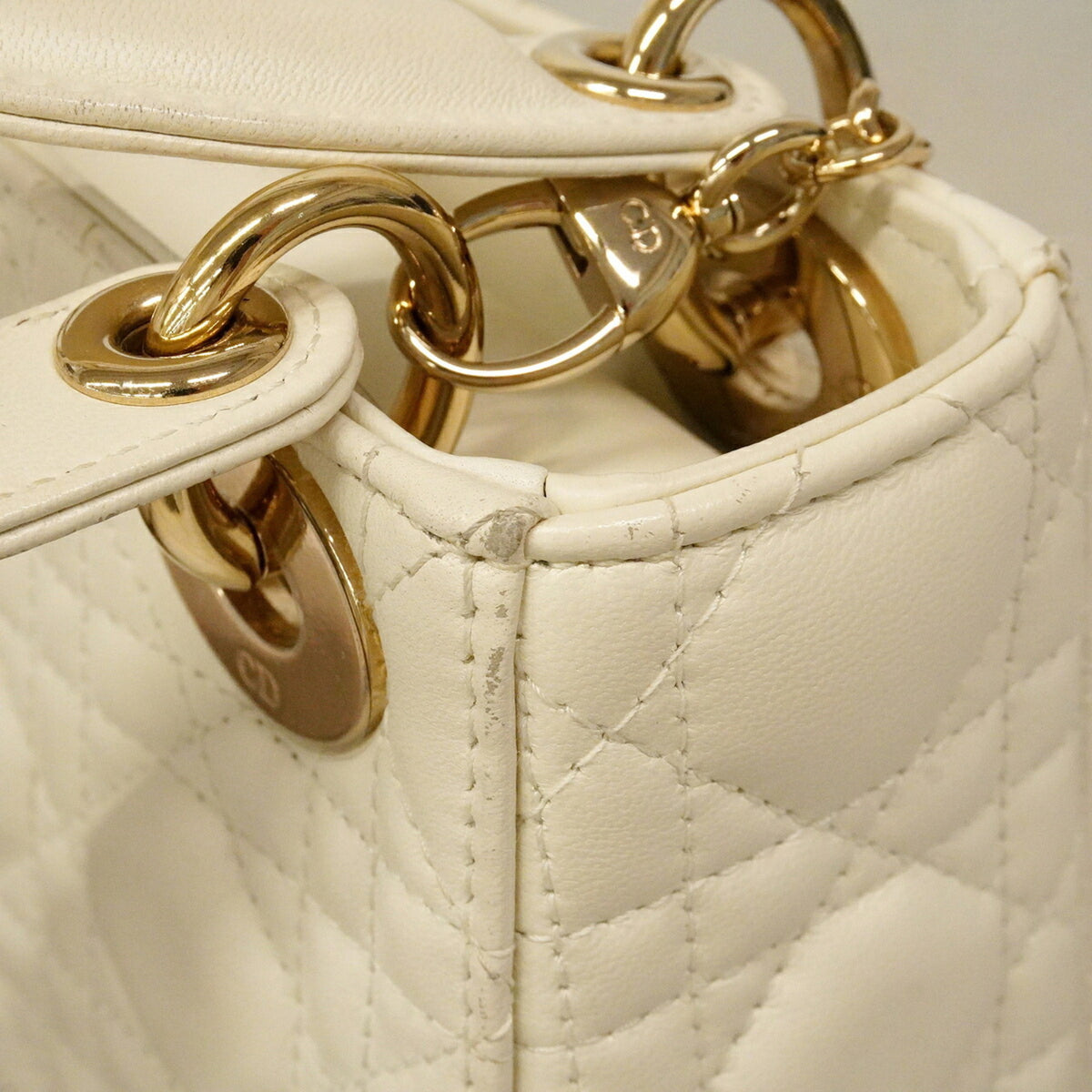 Christian Dior White Leather Handbag (Pre-Owned)