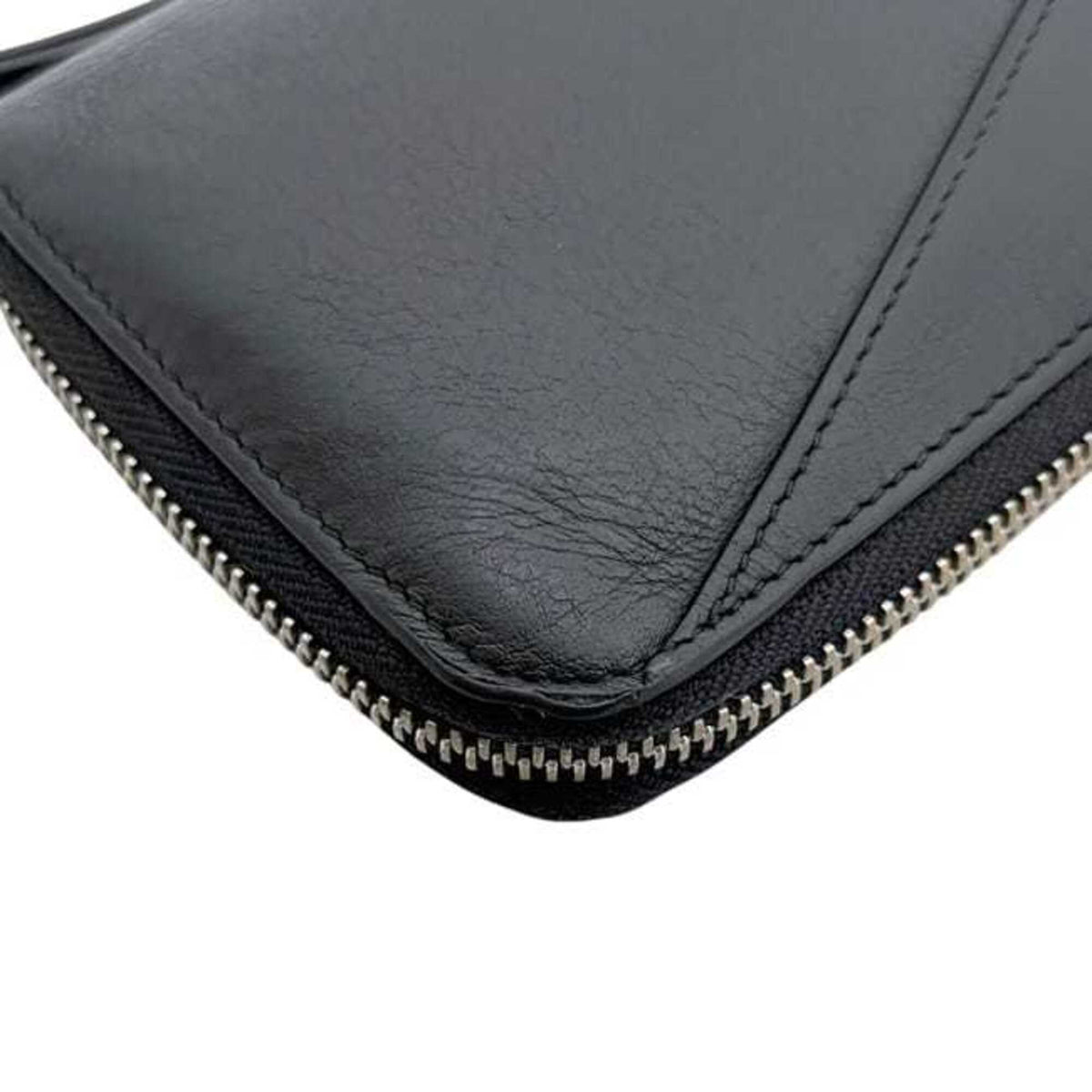 Loewe Black Leather Long Wallet (Bi-Fold) (Pre-Owned)