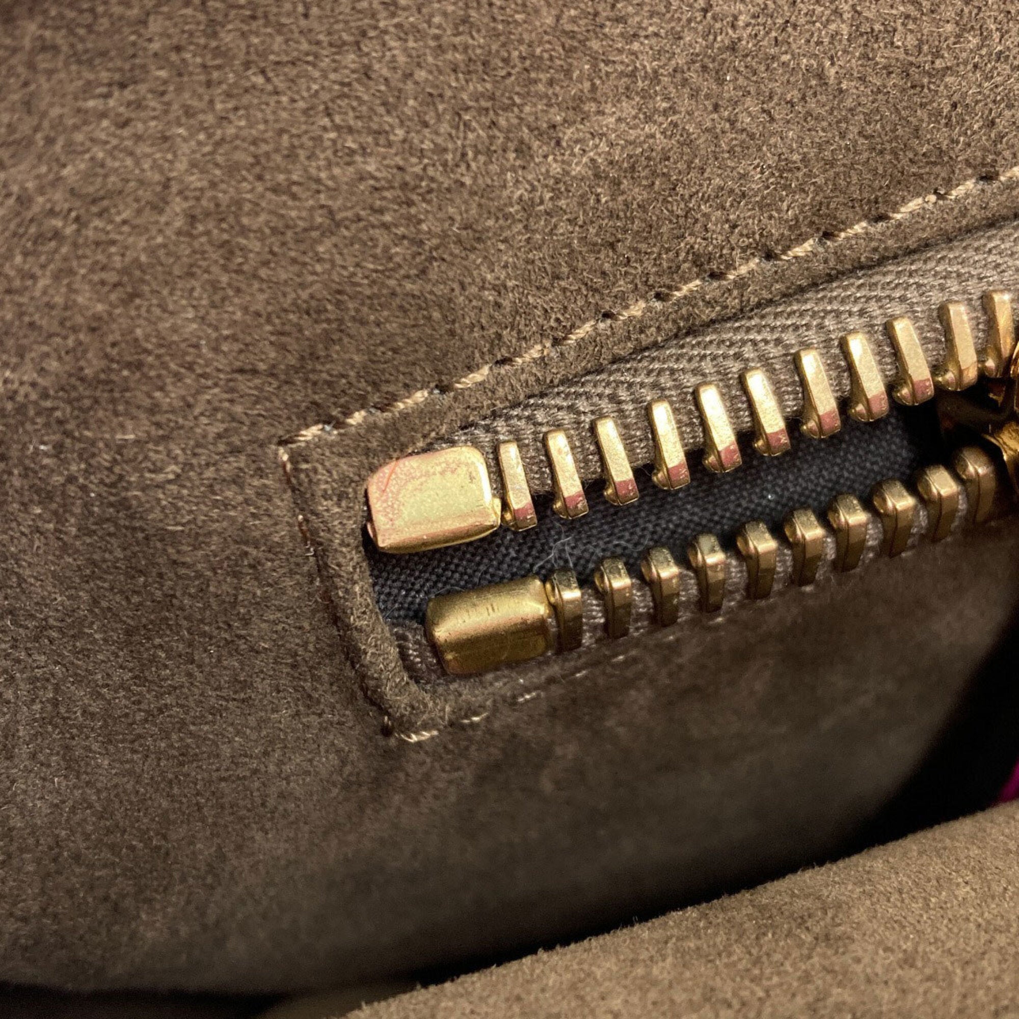 Fendi Pink Leather Handbag (Pre-Owned)