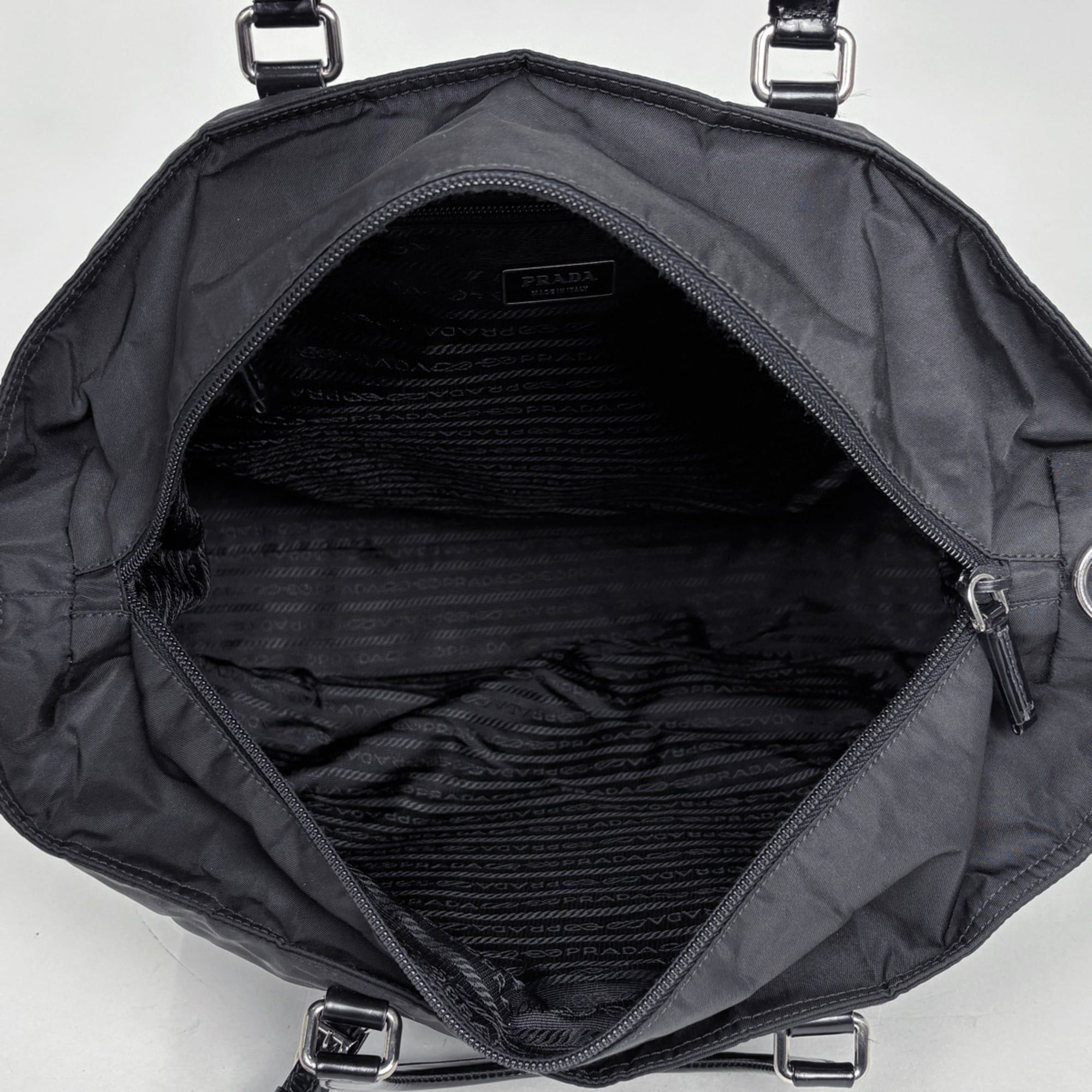 Prada Black Nylon Shoulder Bag Tote Bag (Pre-Owned)