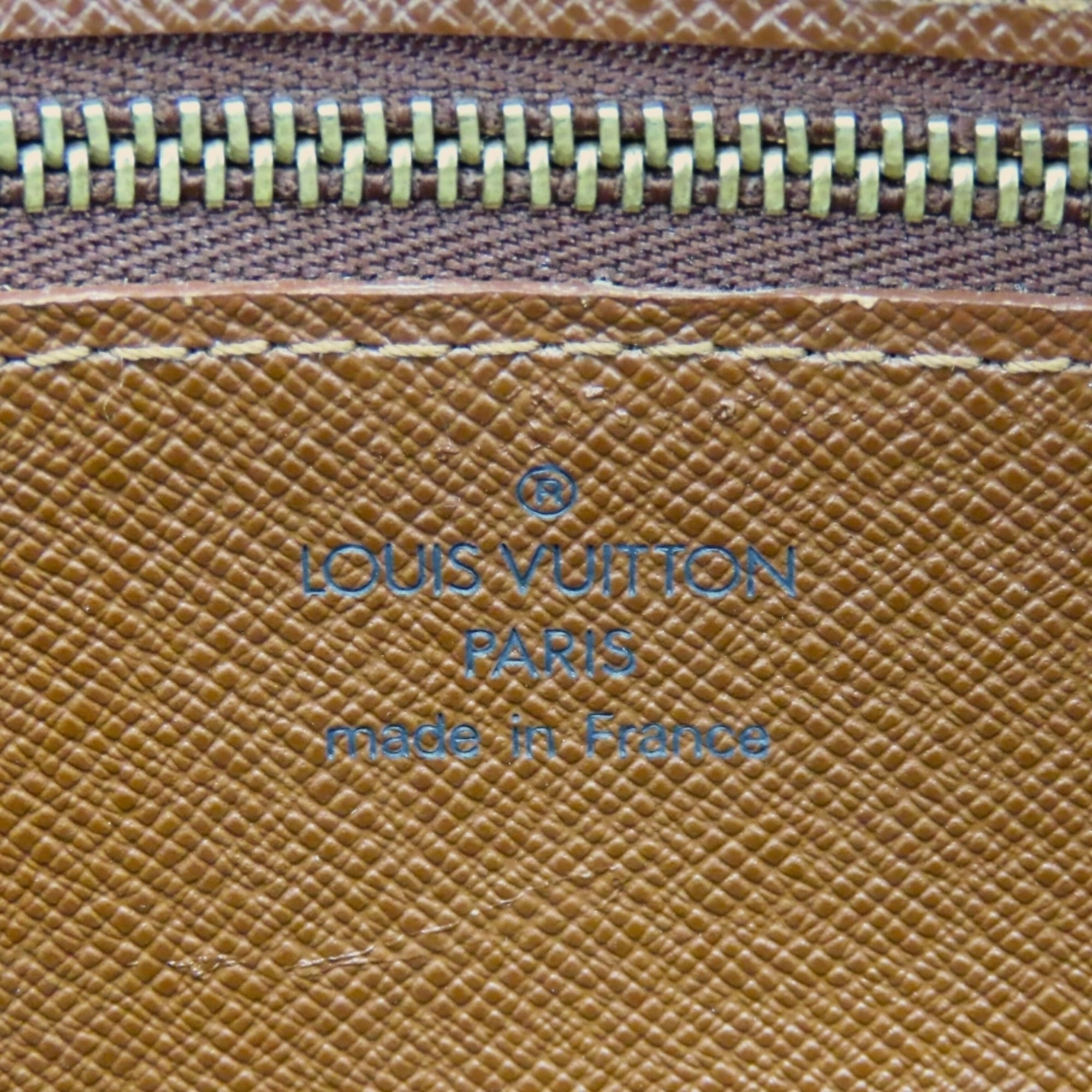 Louis Vuitton Brown Monogram Monogram Shoulder Bag (Pre-Owned)