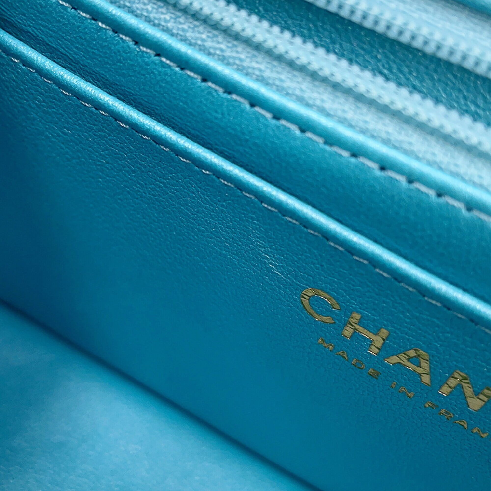 Chanel Light Blue Multi-Color Leather Handbag Shoulder Bag (Pre-Owned)
