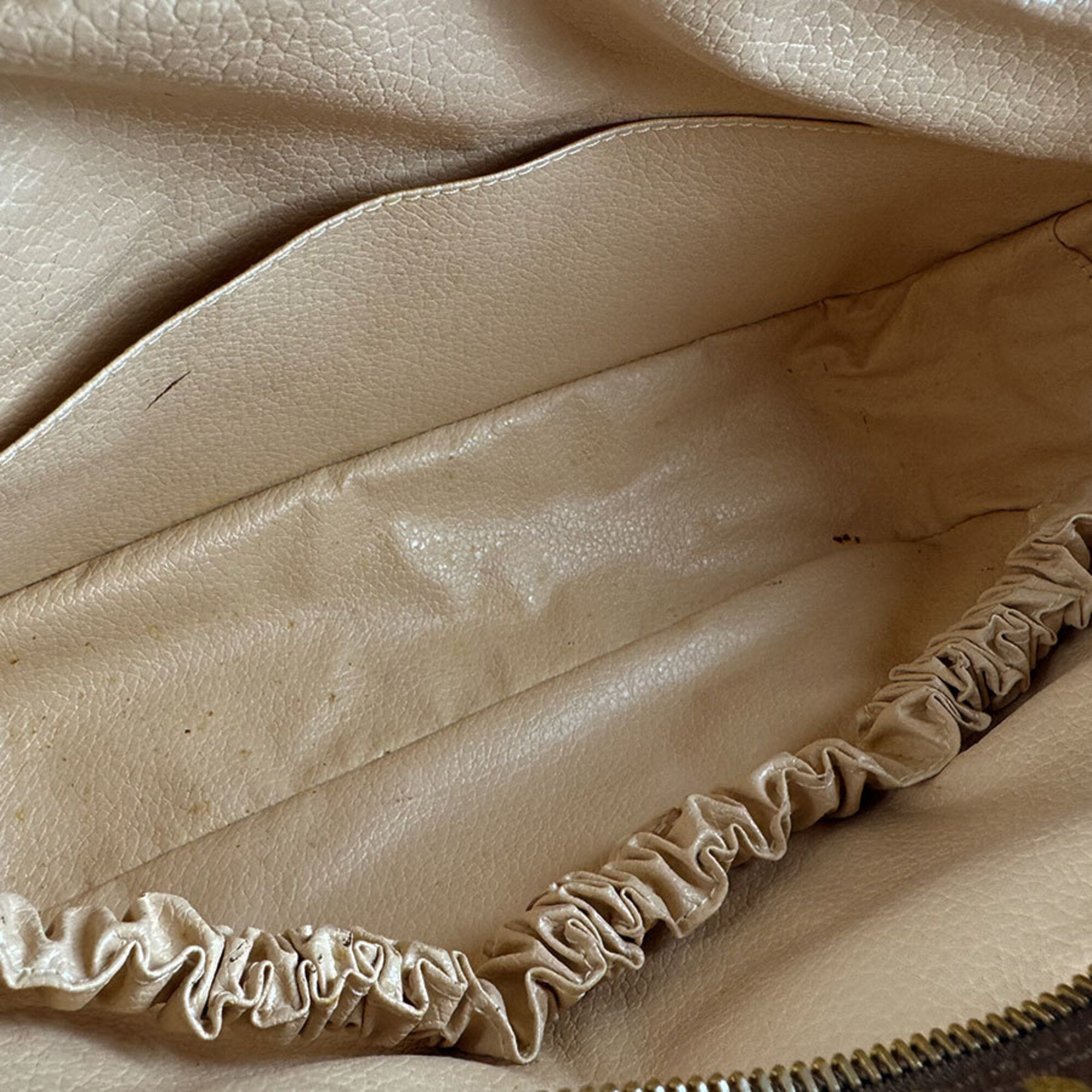 Louis Vuitton Brown Monogram Monogram Pouch (Pre-Owned)