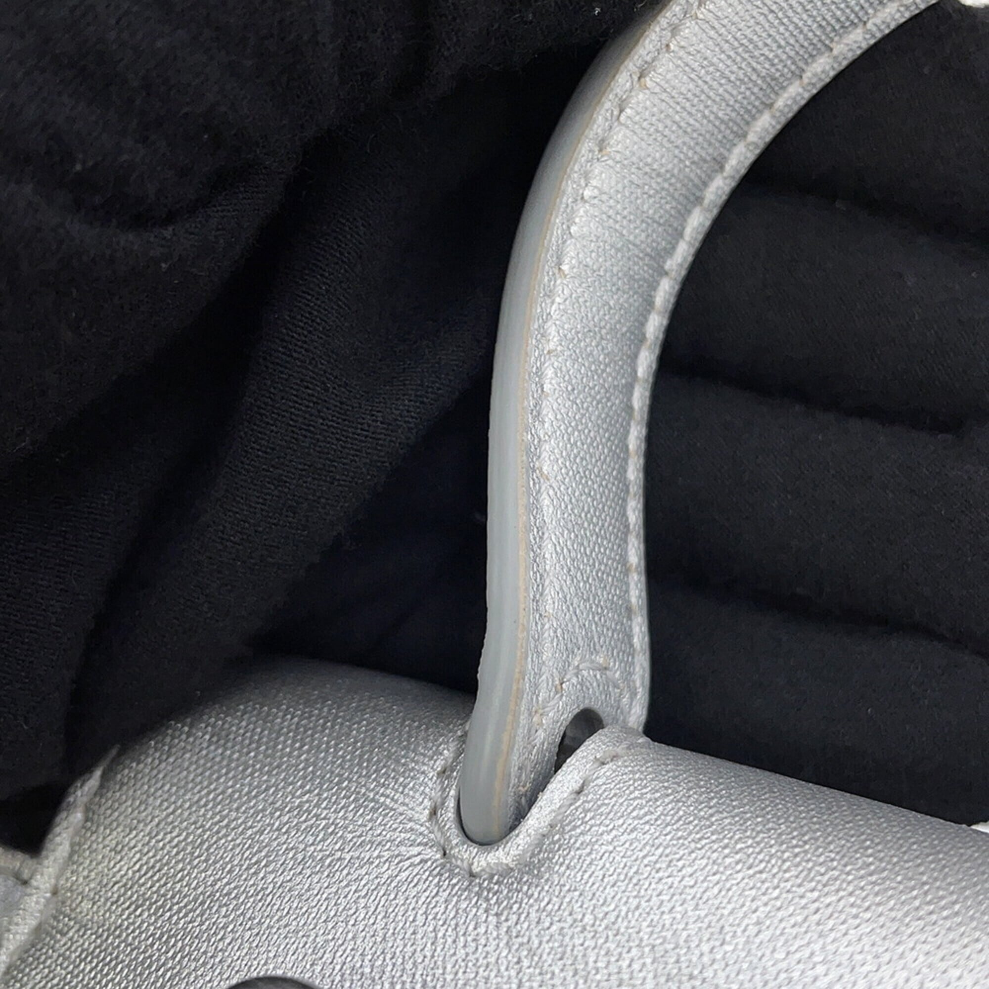 Celine Silver Leather Handbag (Pre-Owned)